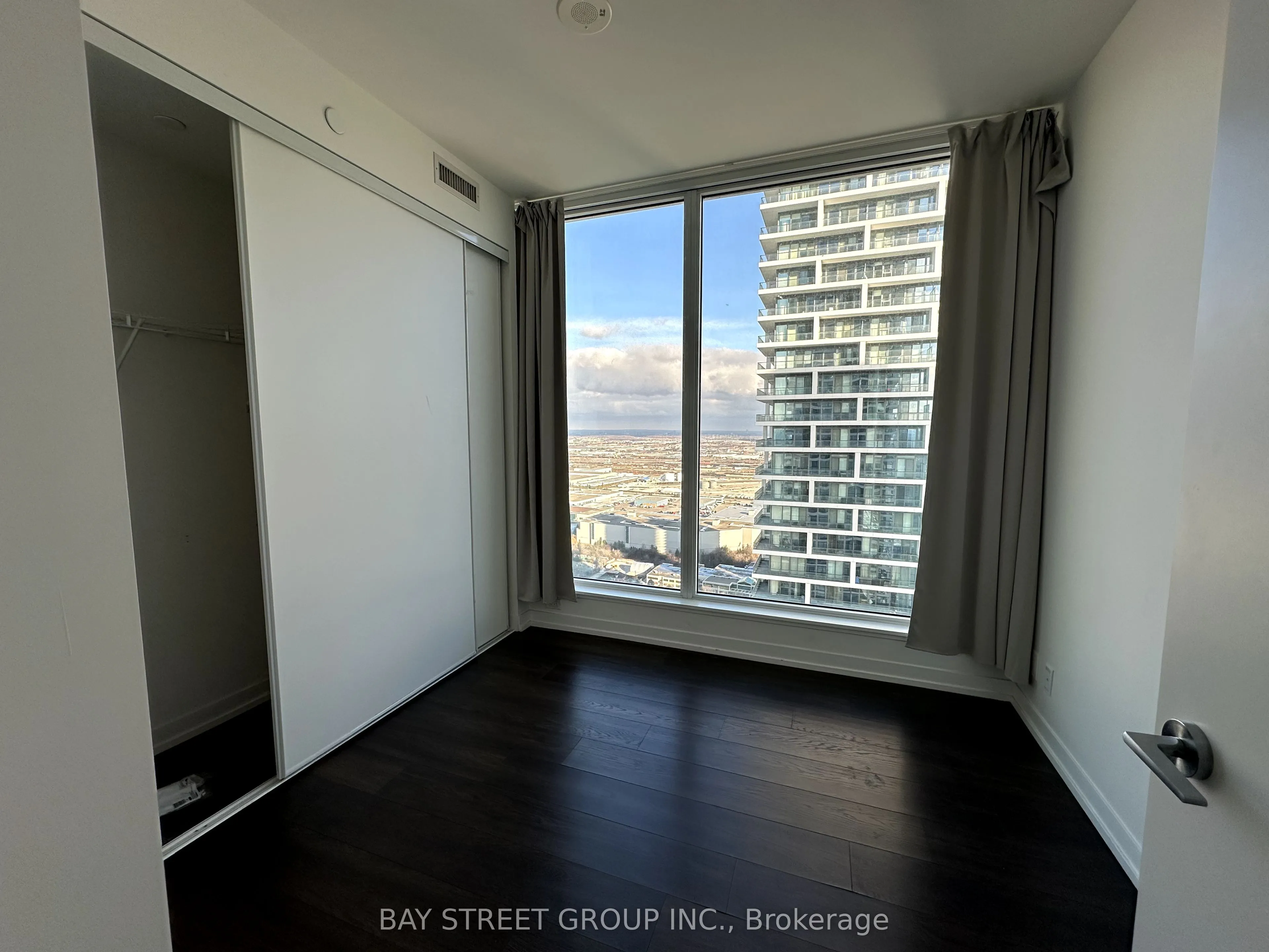 898 Portage Parkway, #4702