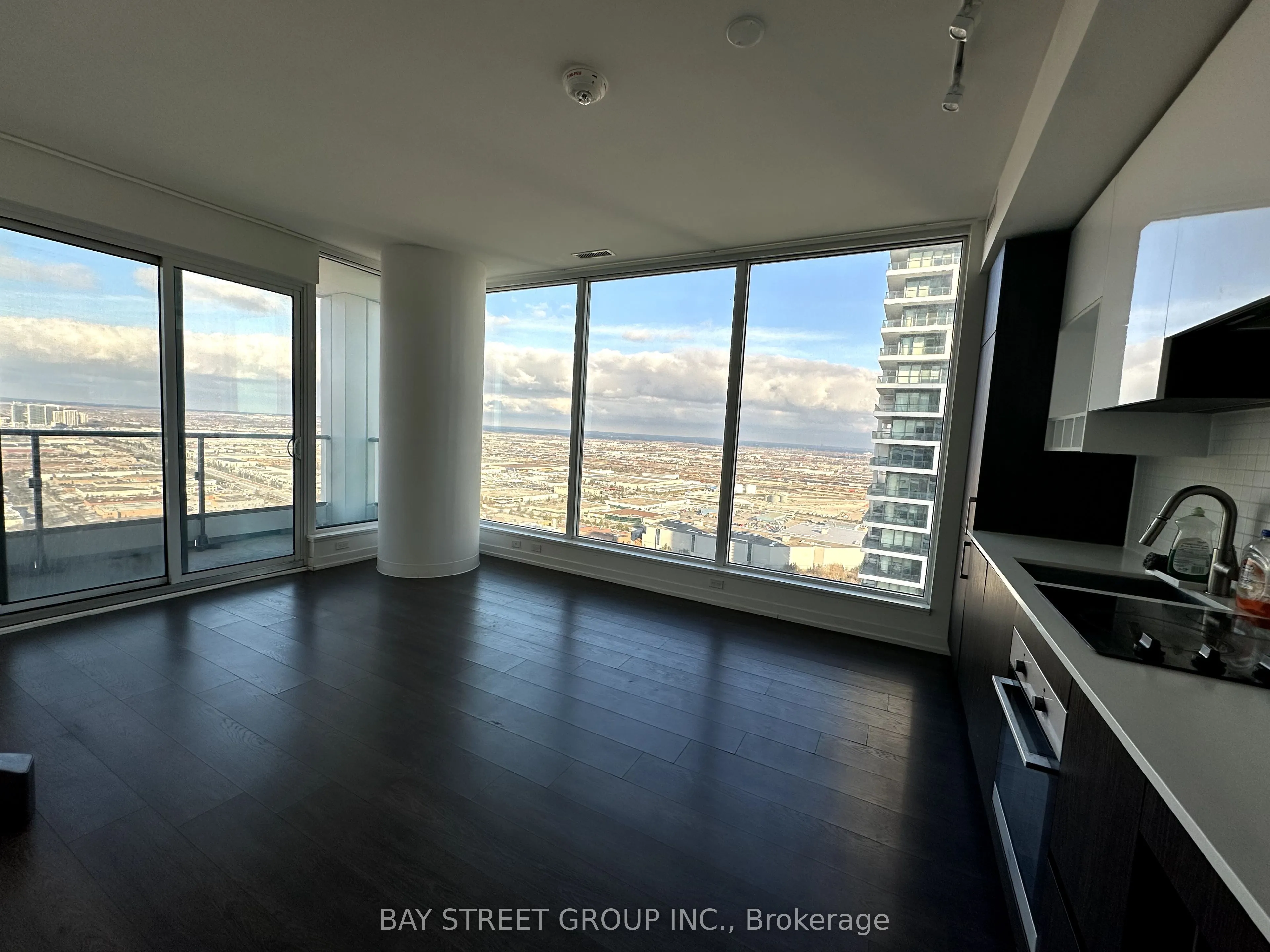 898 Portage Parkway, #4702