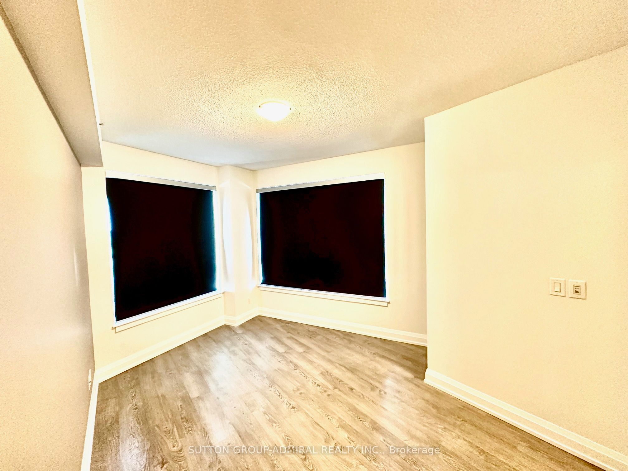 7171 Yonge Street, #1007