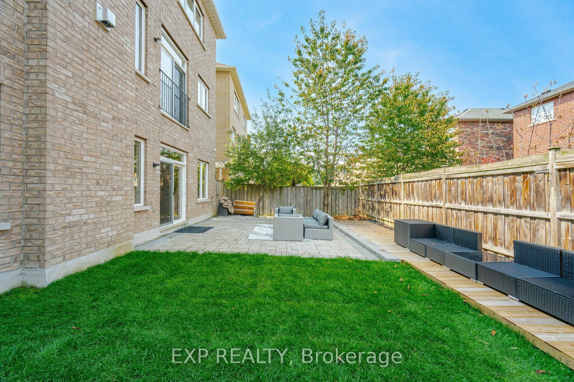 460 Autumn Hill Boulevard