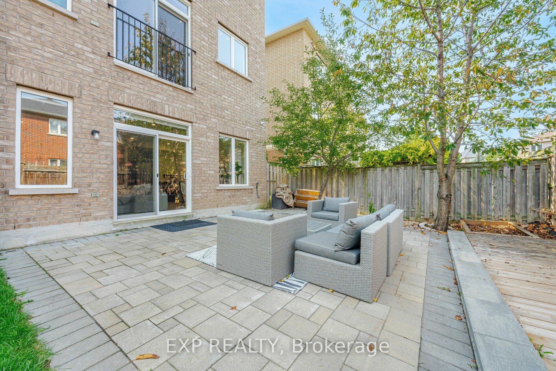 460 Autumn Hill Boulevard
