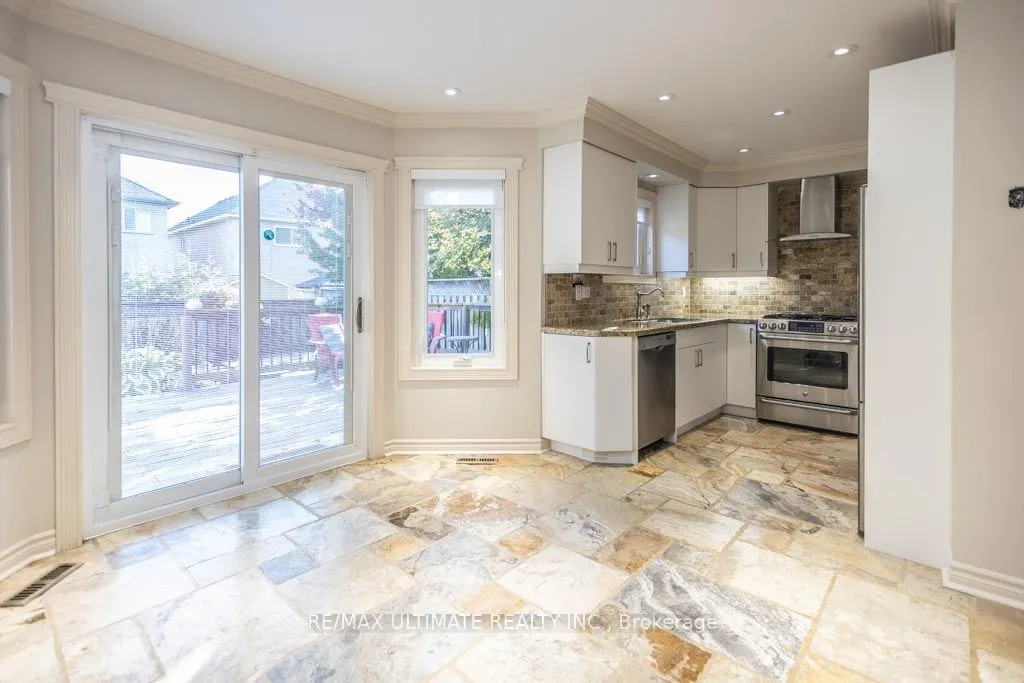 29 Mountcharles Crescent