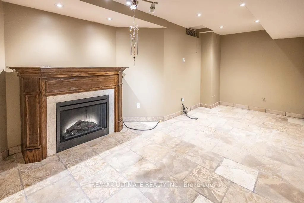 29 Mountcharles Crescent