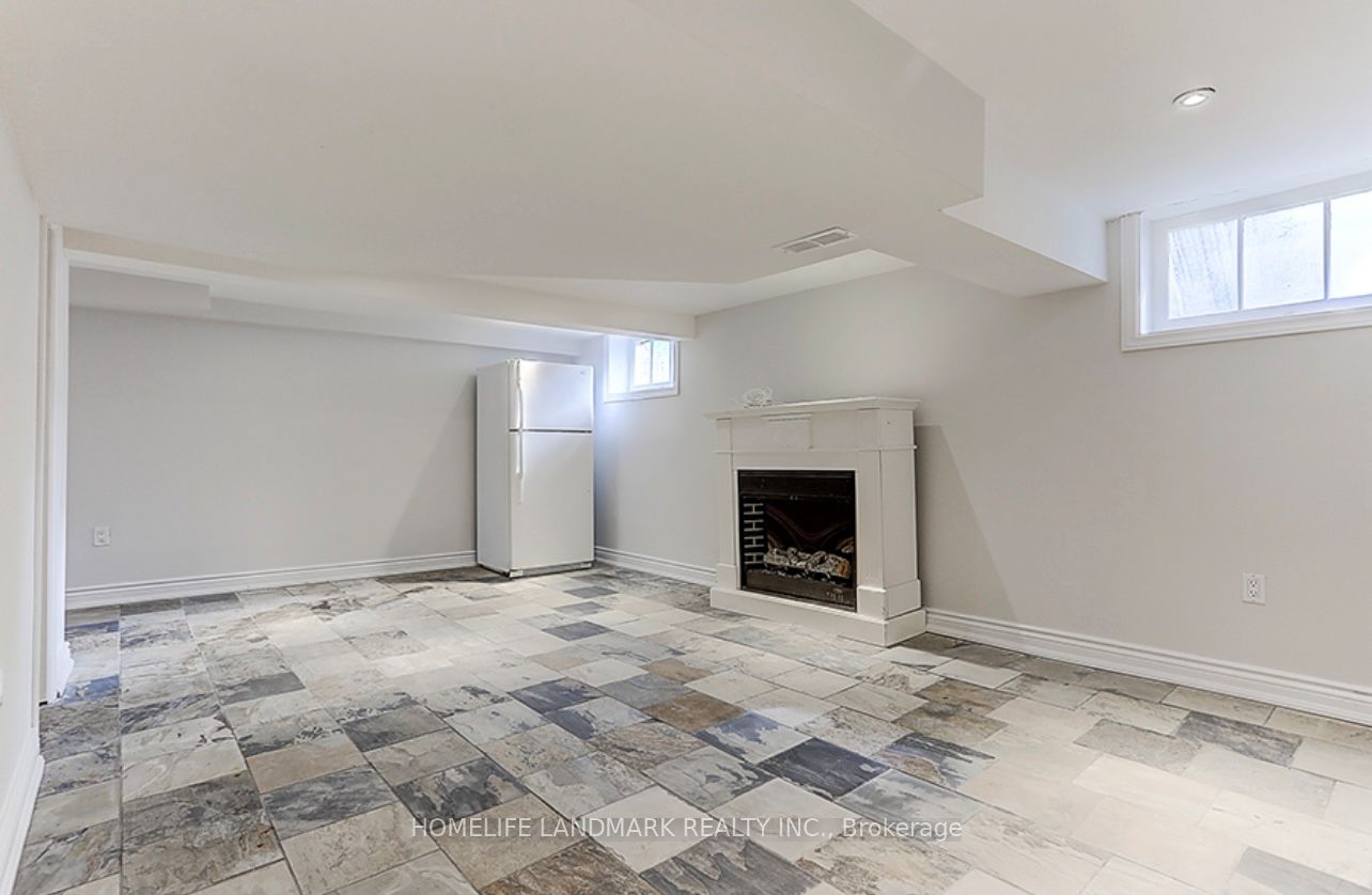 115 Crosby Avenue