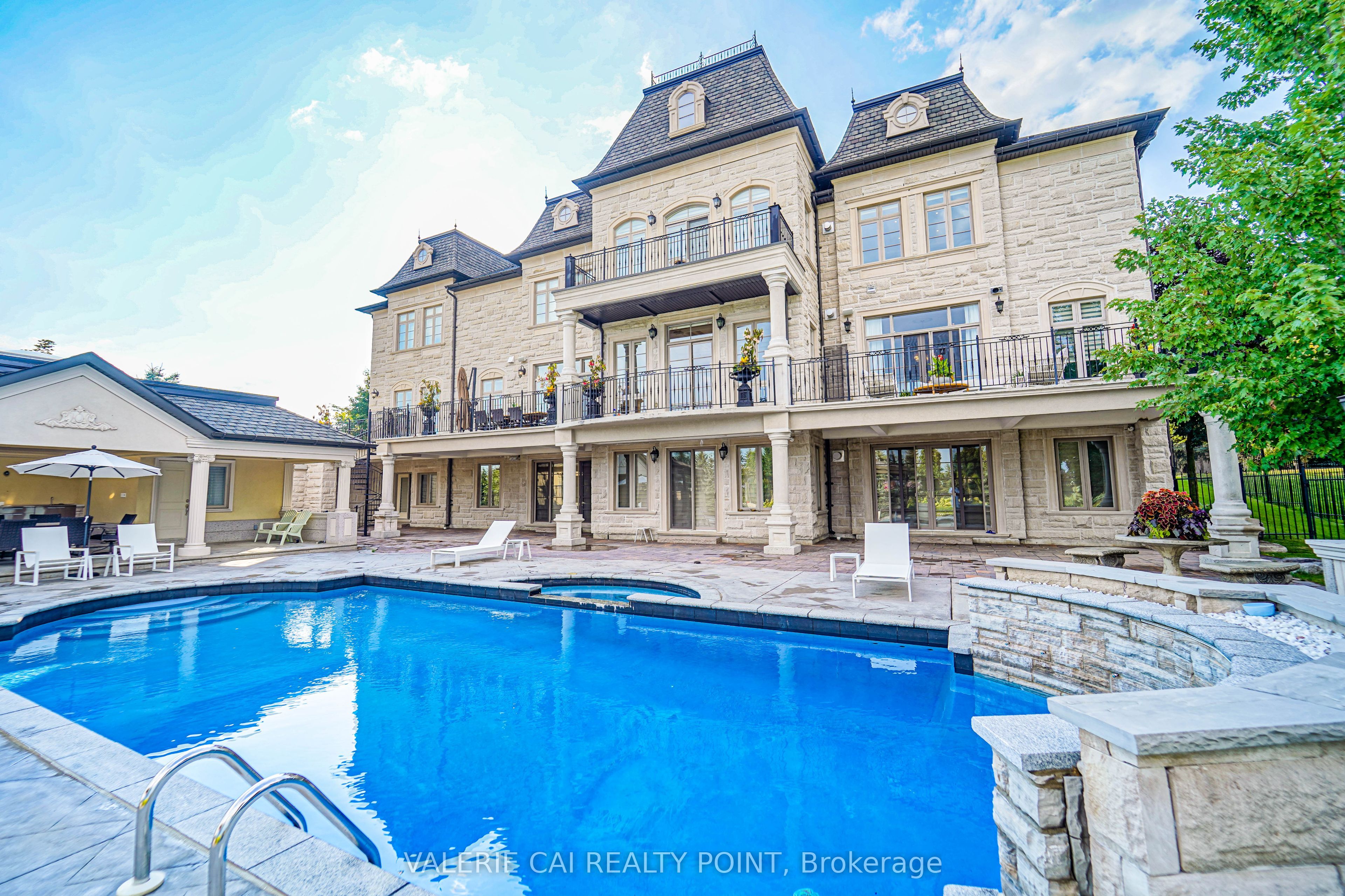 45 Kensington Drive