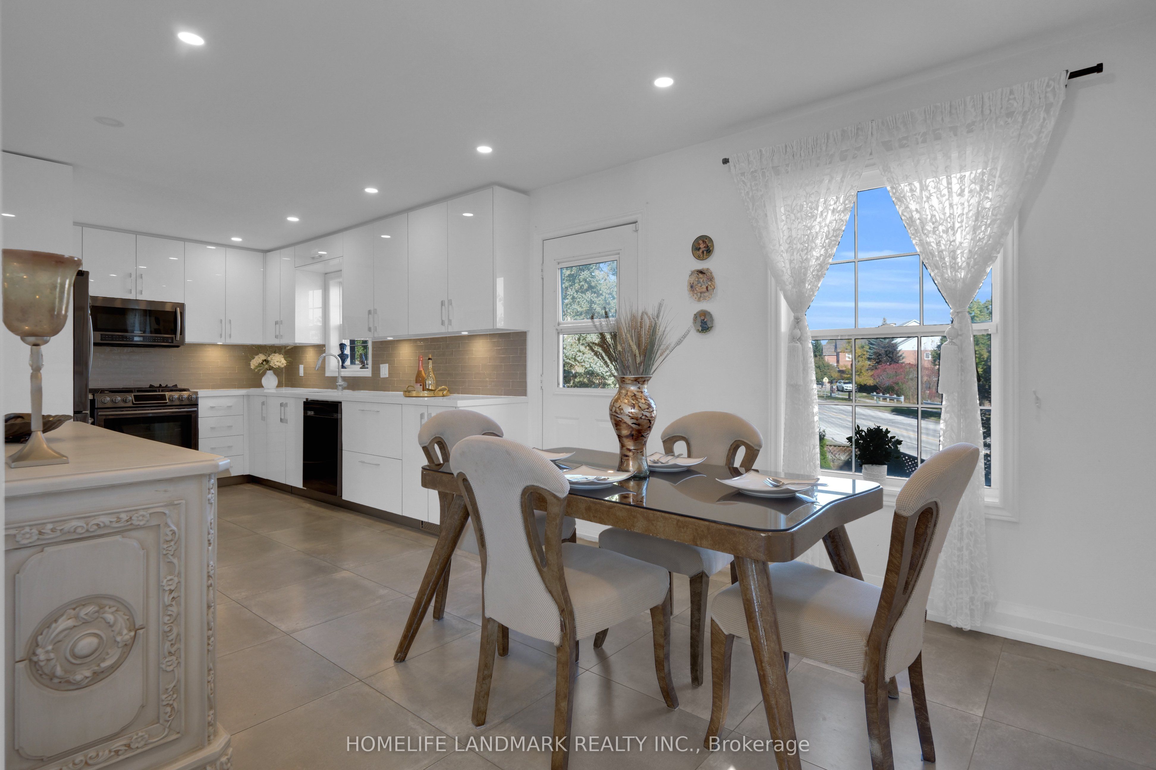 7 Hawtin Lane