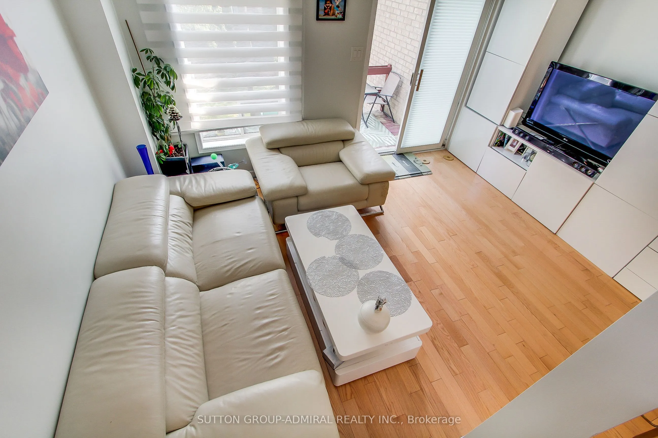 33 Lodgeway Drive