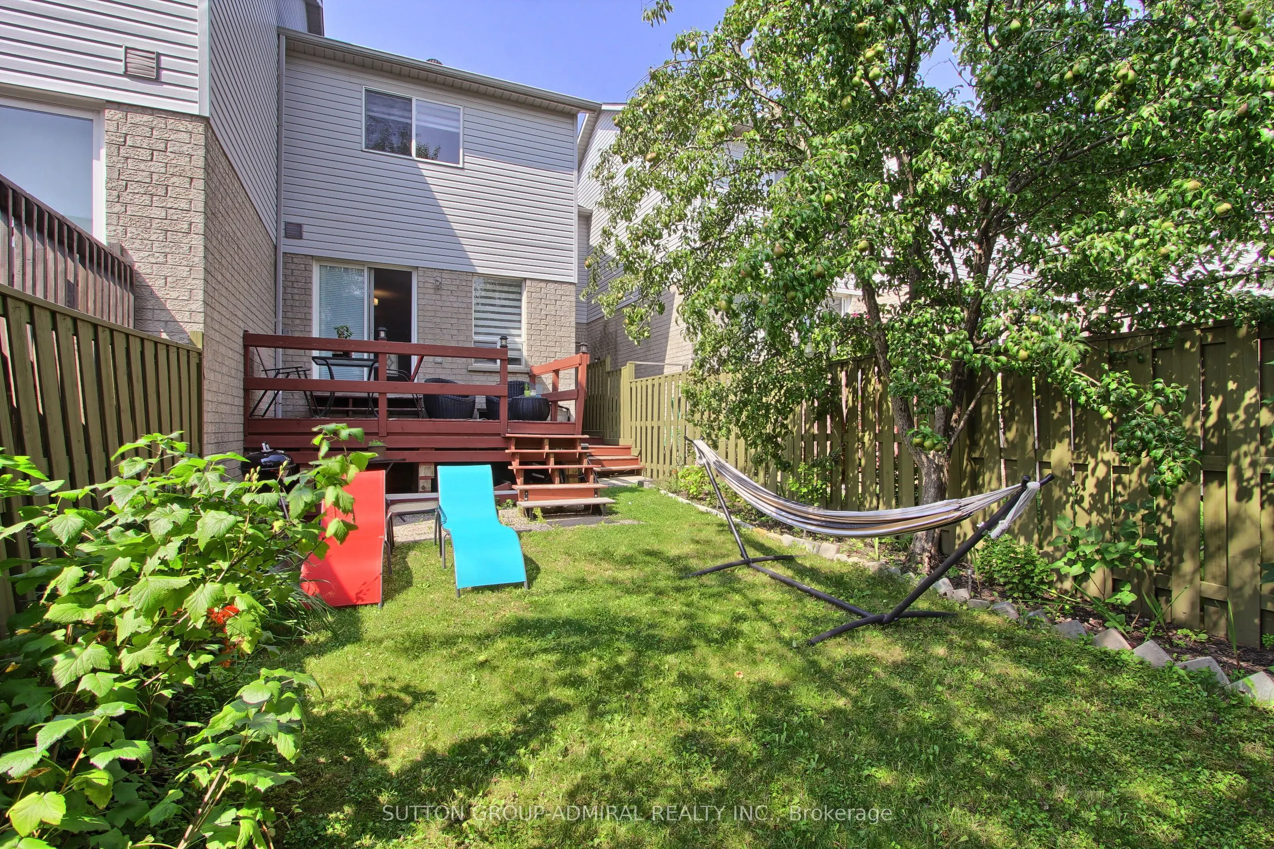 33 Lodgeway Drive