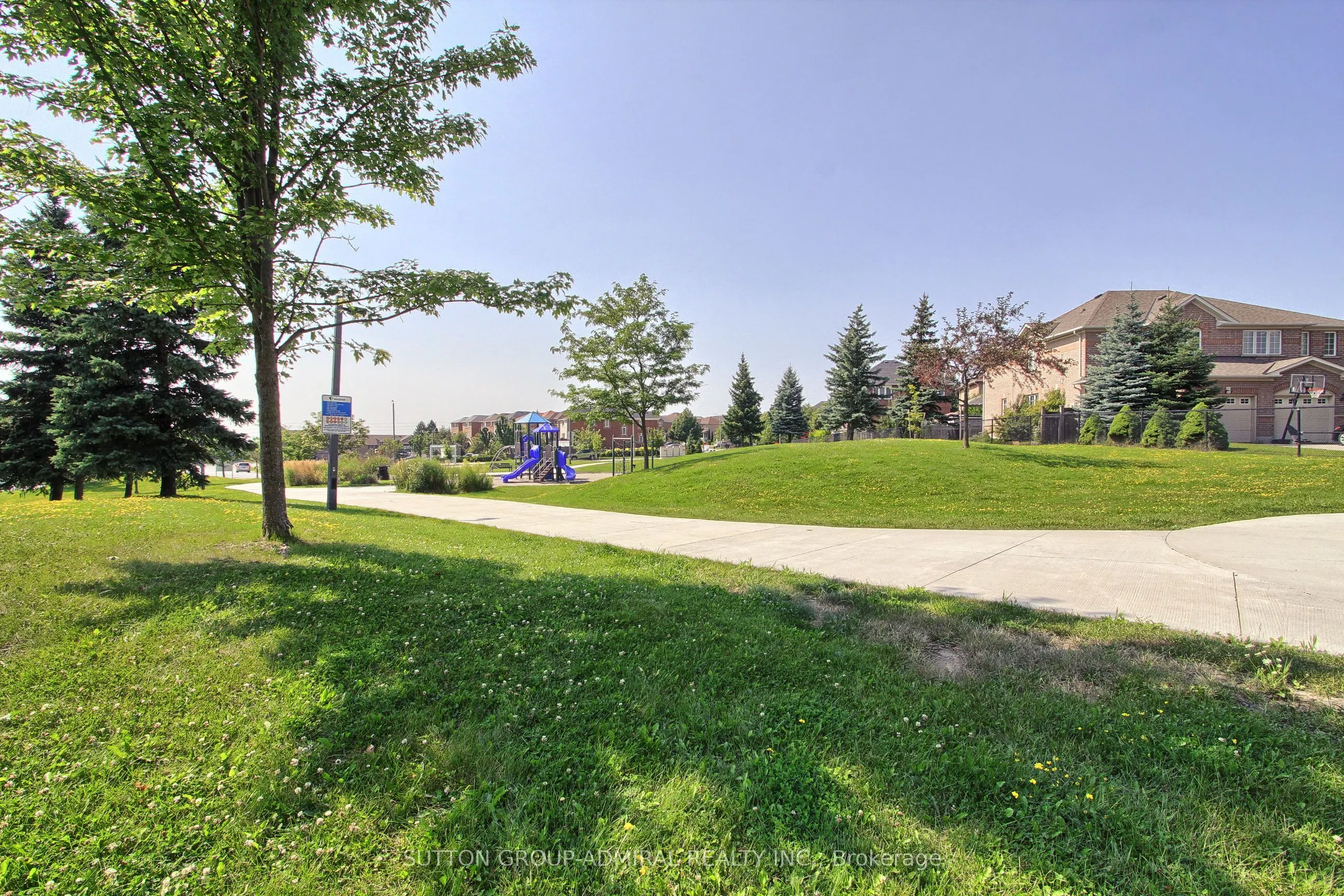 33 Lodgeway Drive