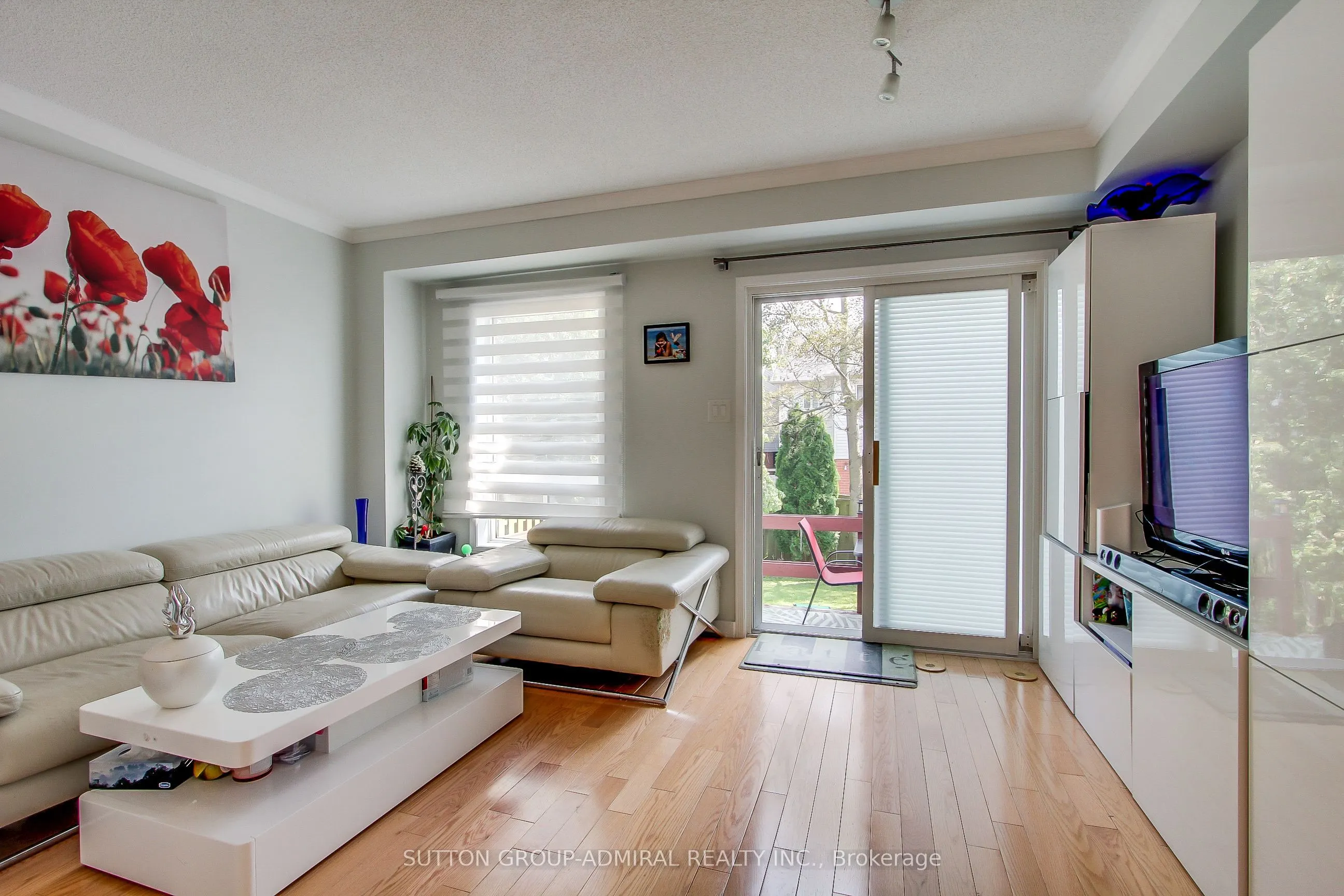 33 Lodgeway Drive