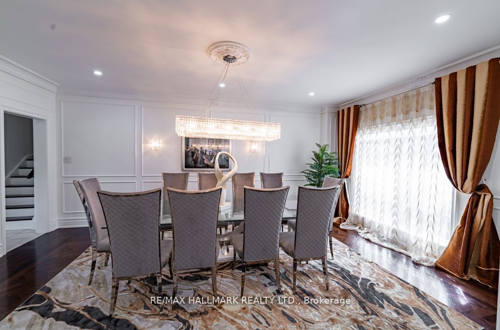 384 Kennedy Street W