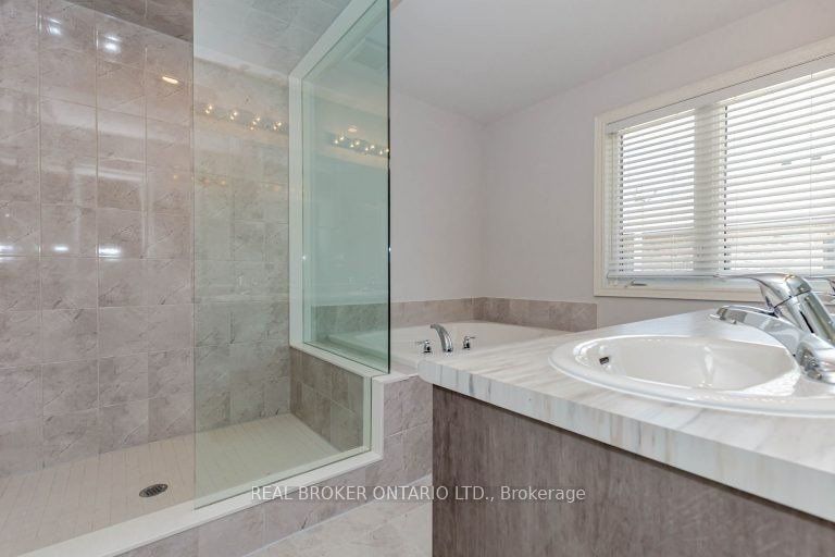 7 Alan Williams Trail