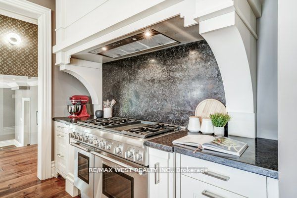 115 Hazelridge Court