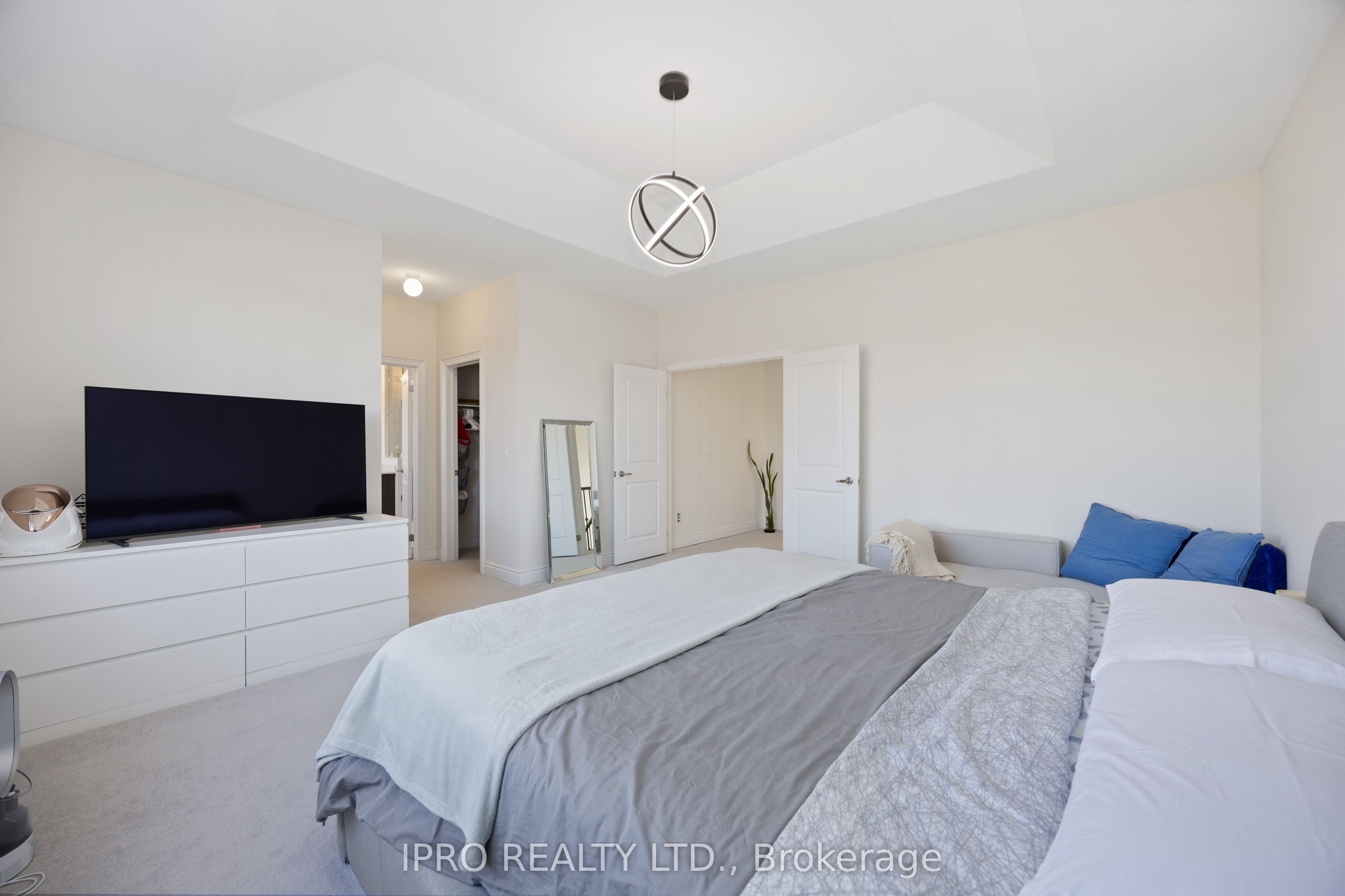 99 Black Walnut Court