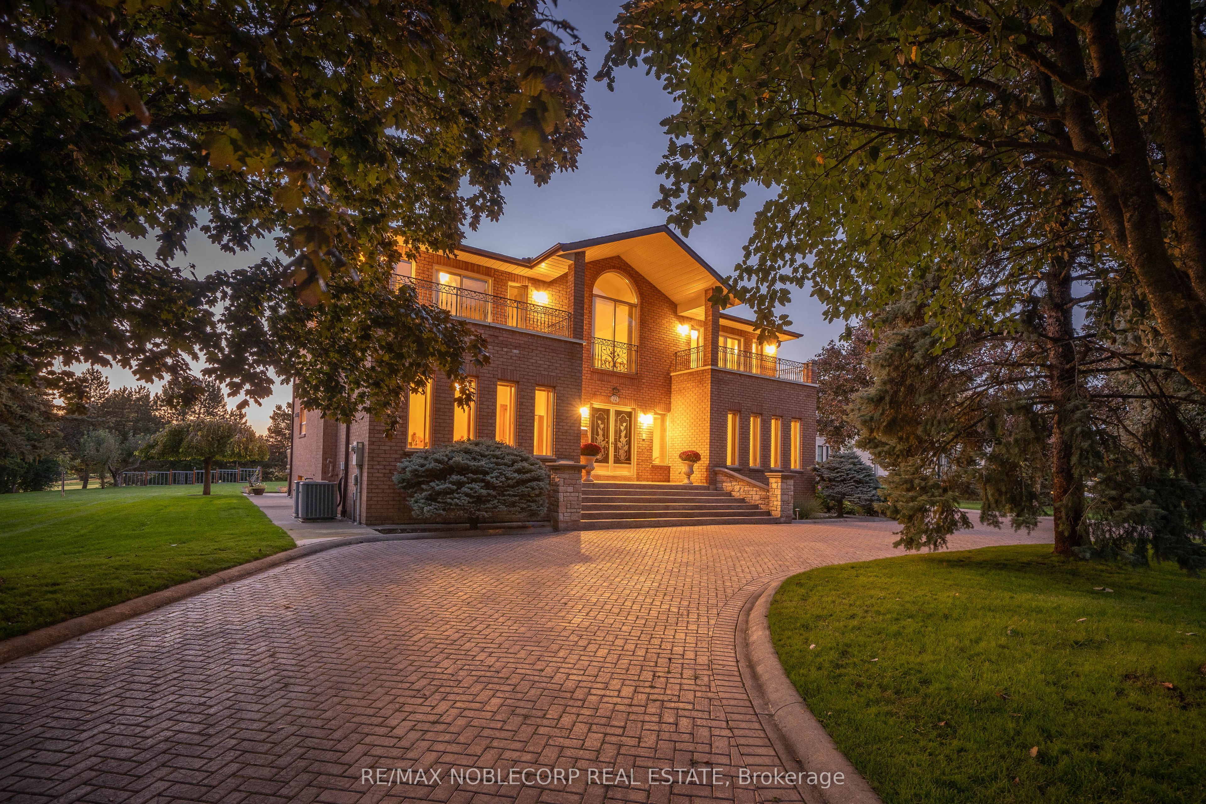 72 Balding Boulevard