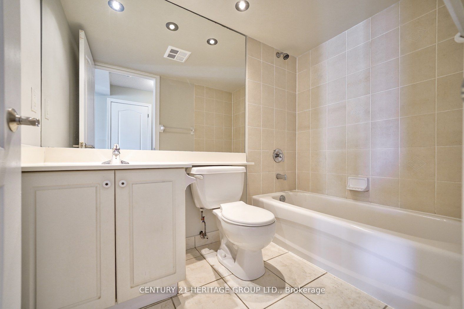 62 Suncrest Boulevard, #703