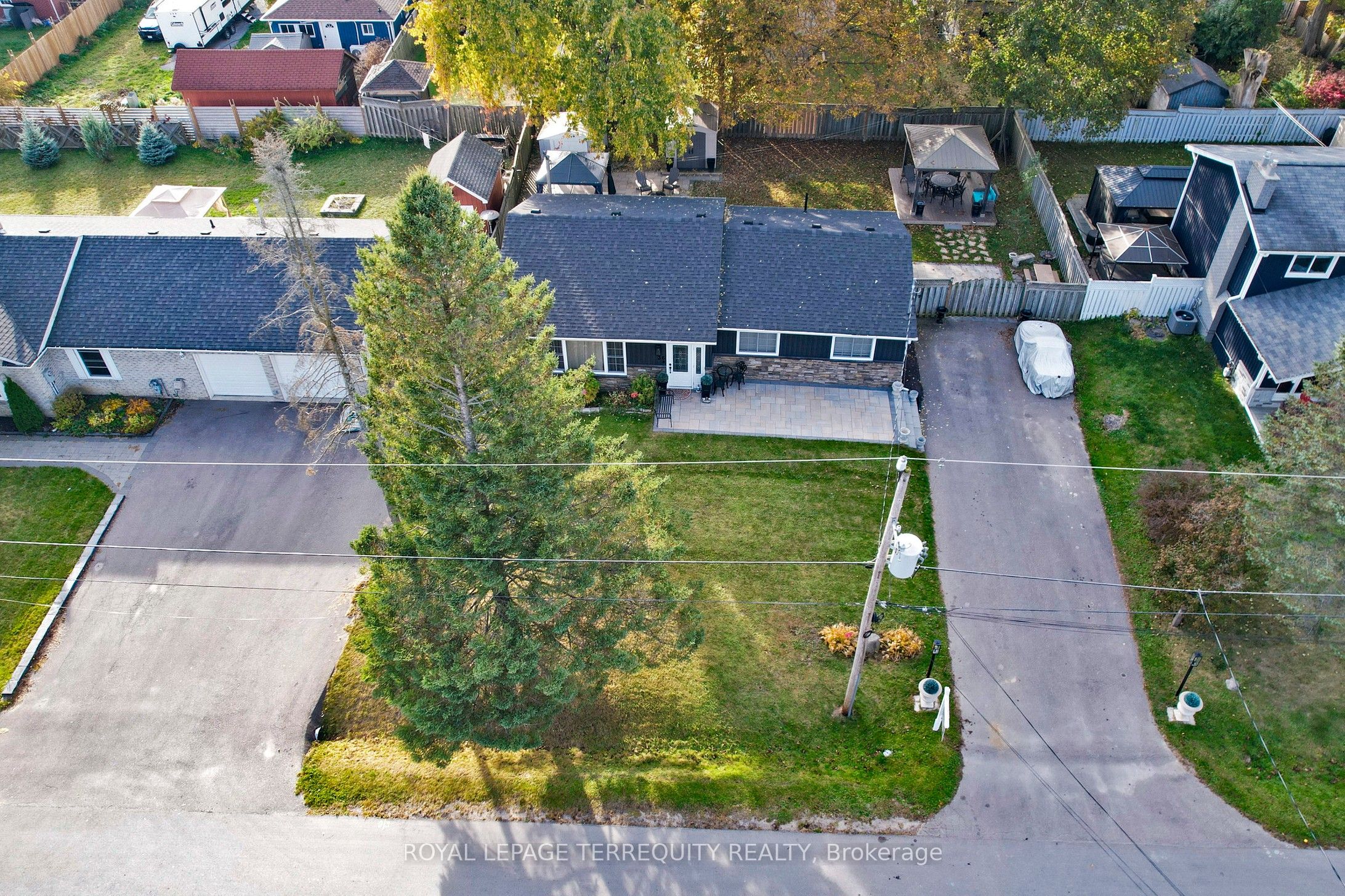 36 Elmvale Boulevard