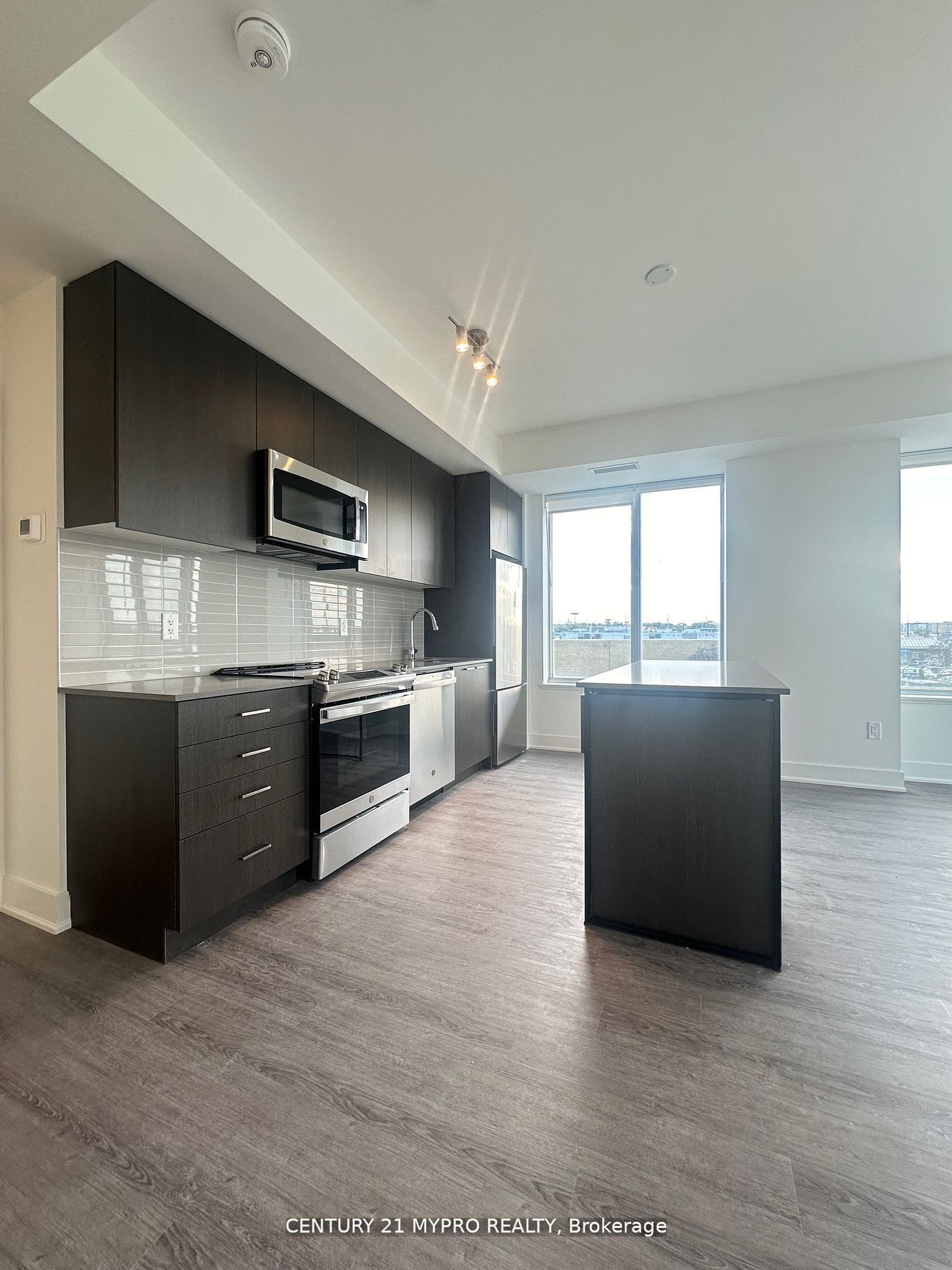185 Deerfield Road, #311