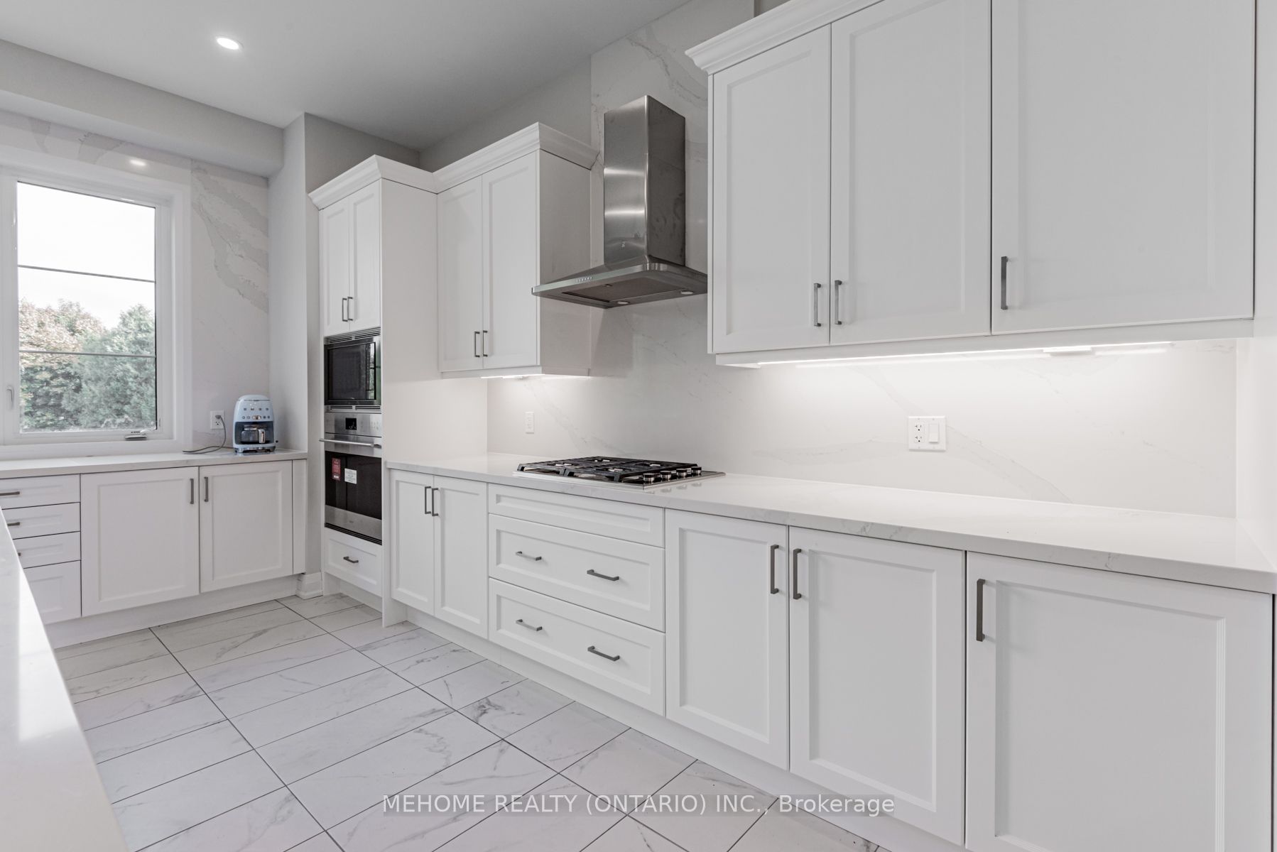 15 Kenneth Campbell Court