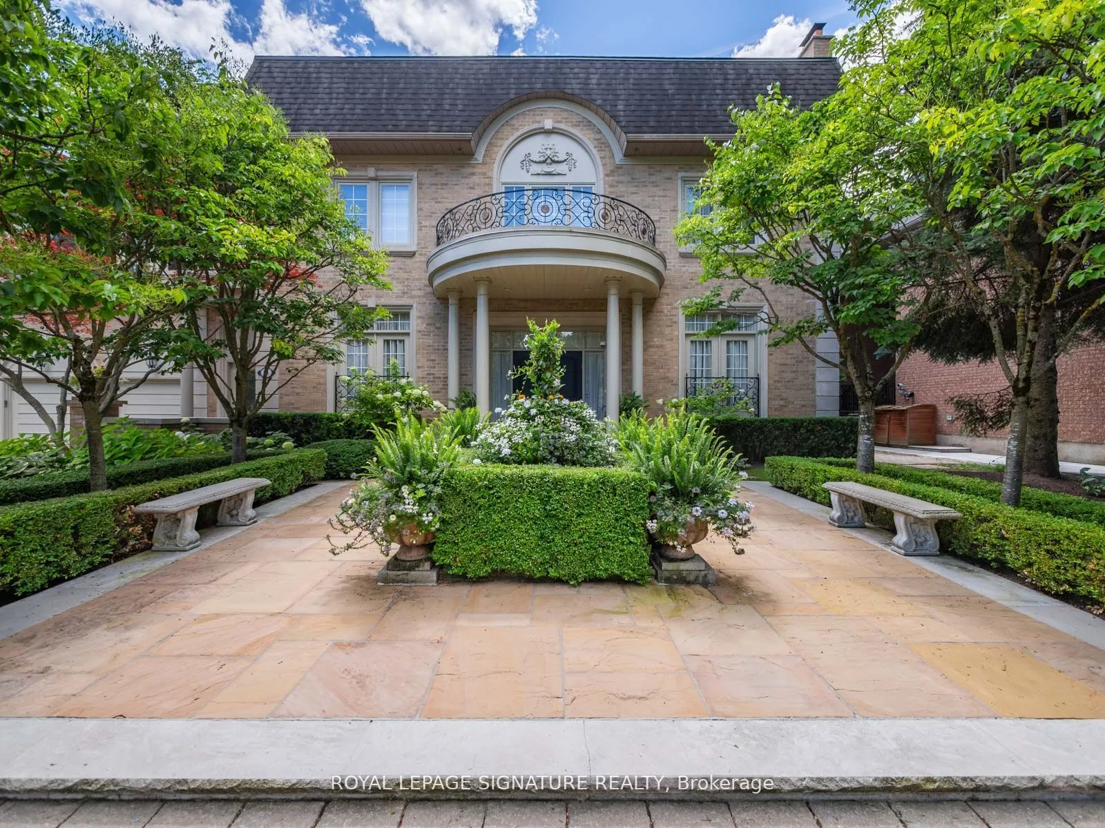51 Renaissance Court