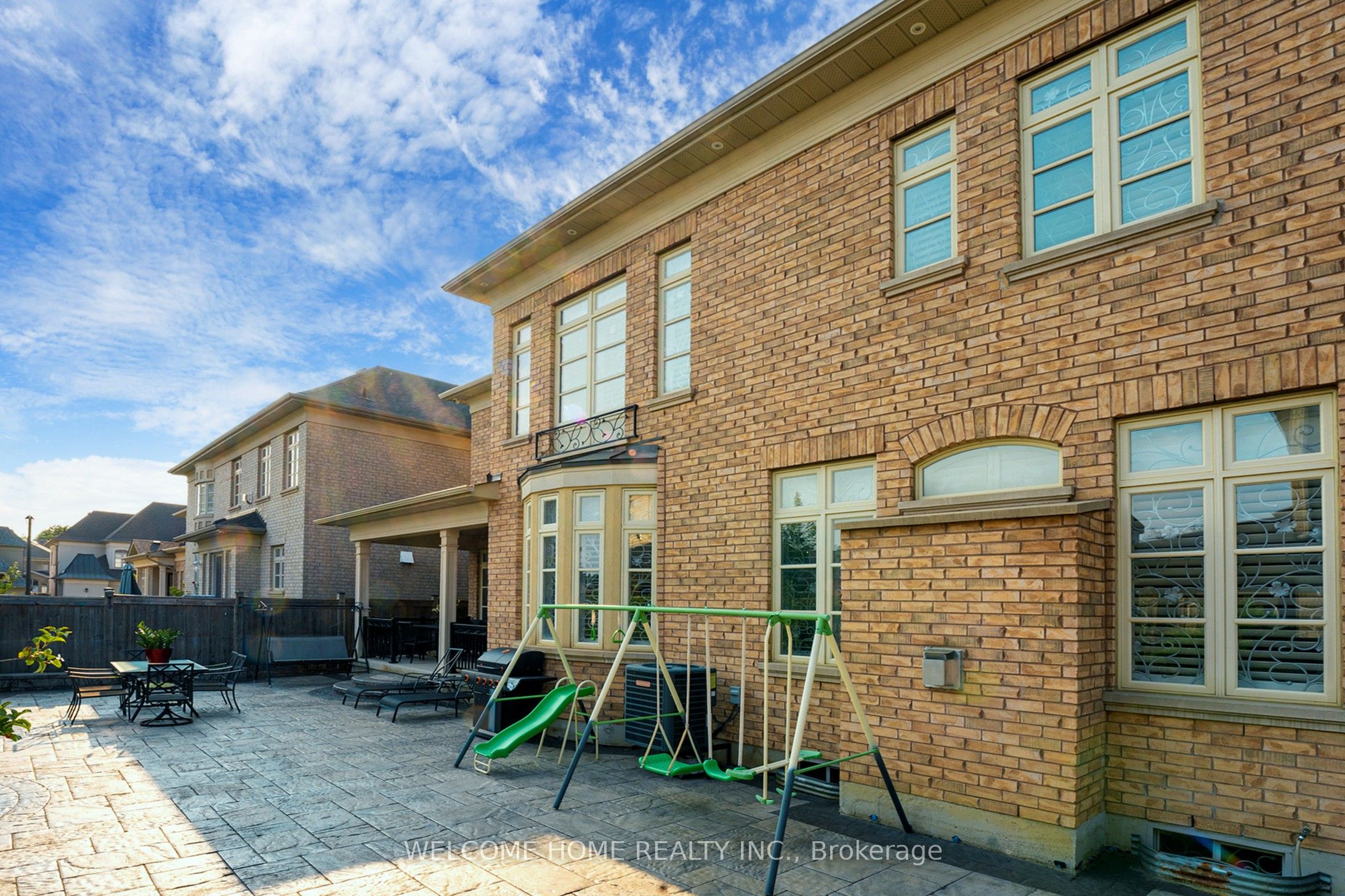 48 Silver Sterling Crescent