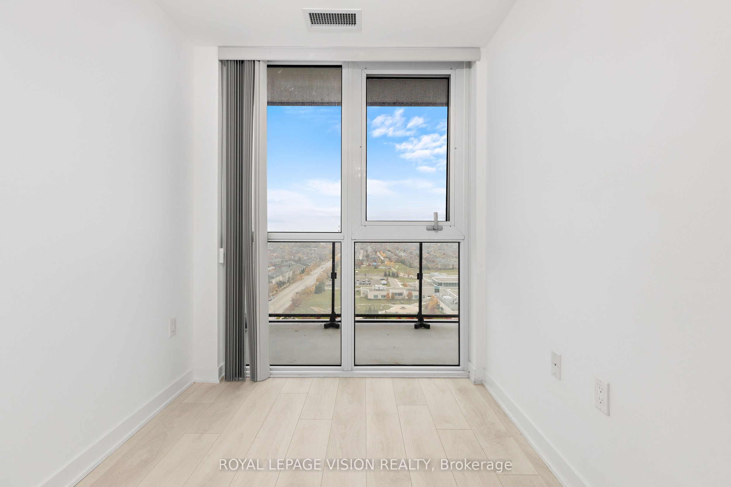 75 Oneida Crescent #1608