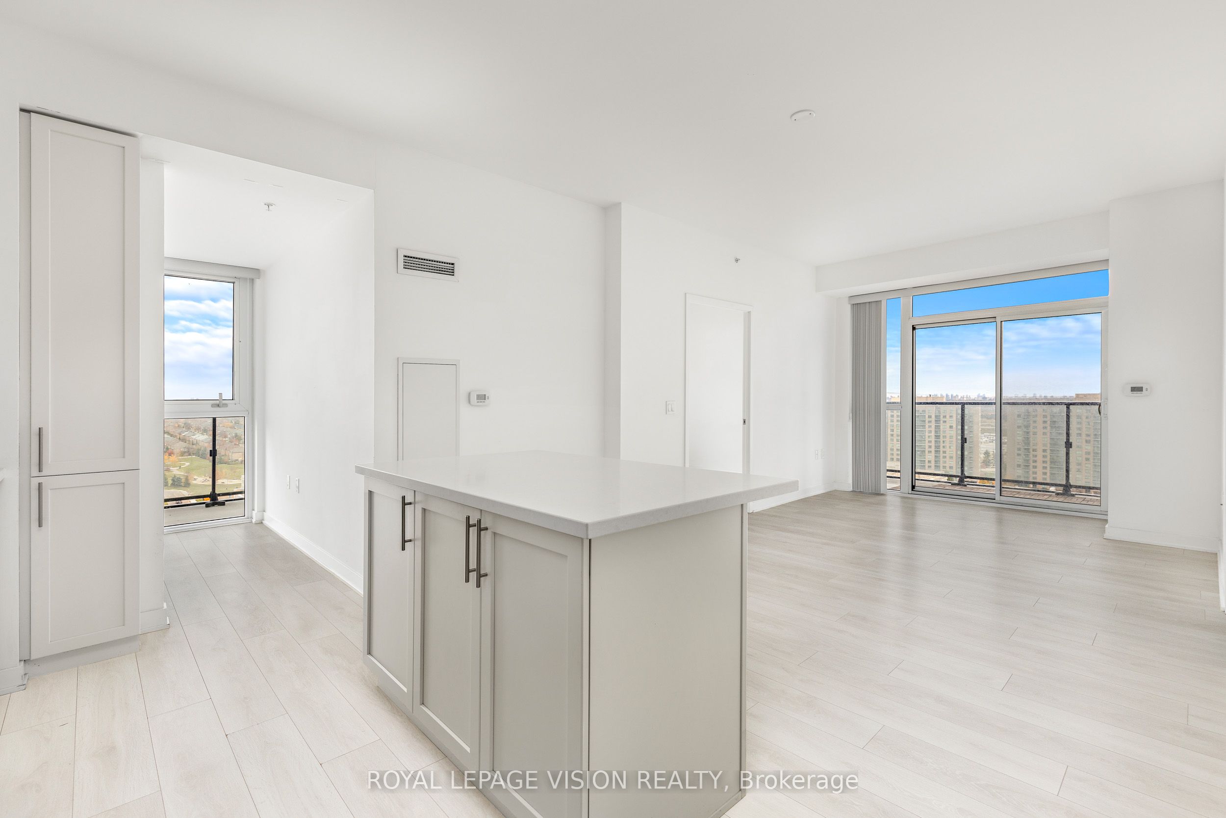 75 Oneida Crescent #1608