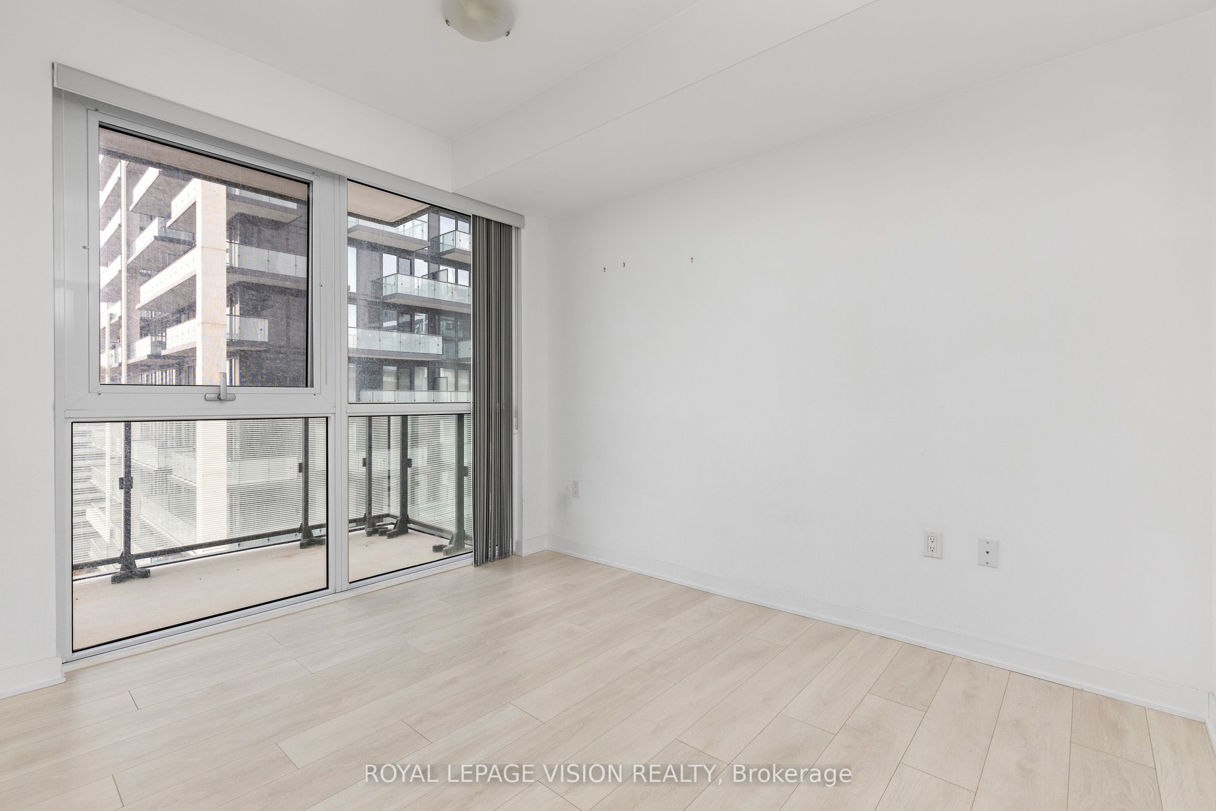 75 Oneida Crescent #1608