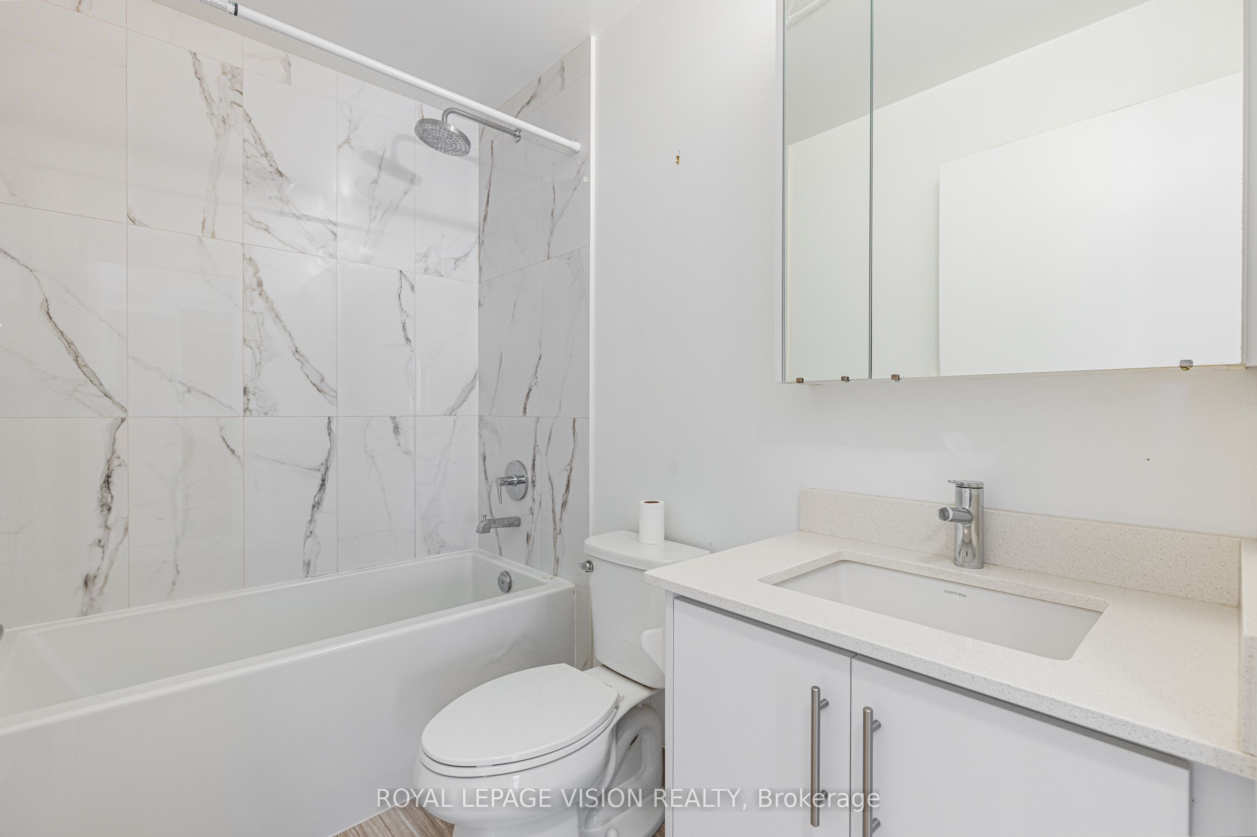 75 Oneida Crescent #1608
