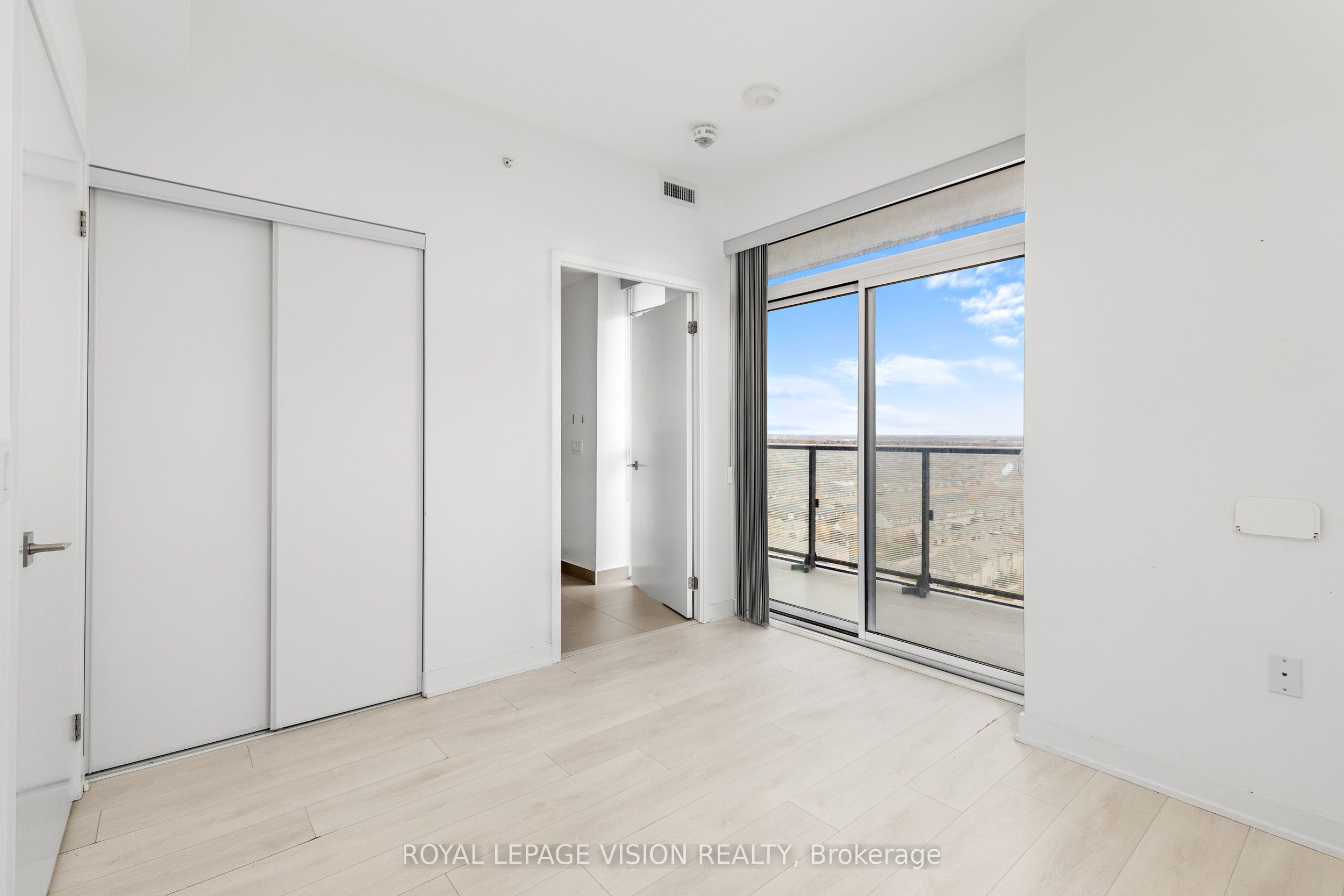 75 Oneida Crescent #1608