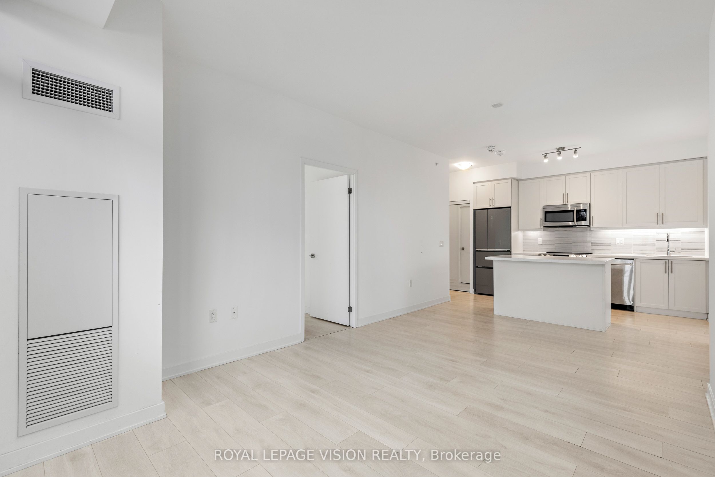 75 Oneida Crescent #1608