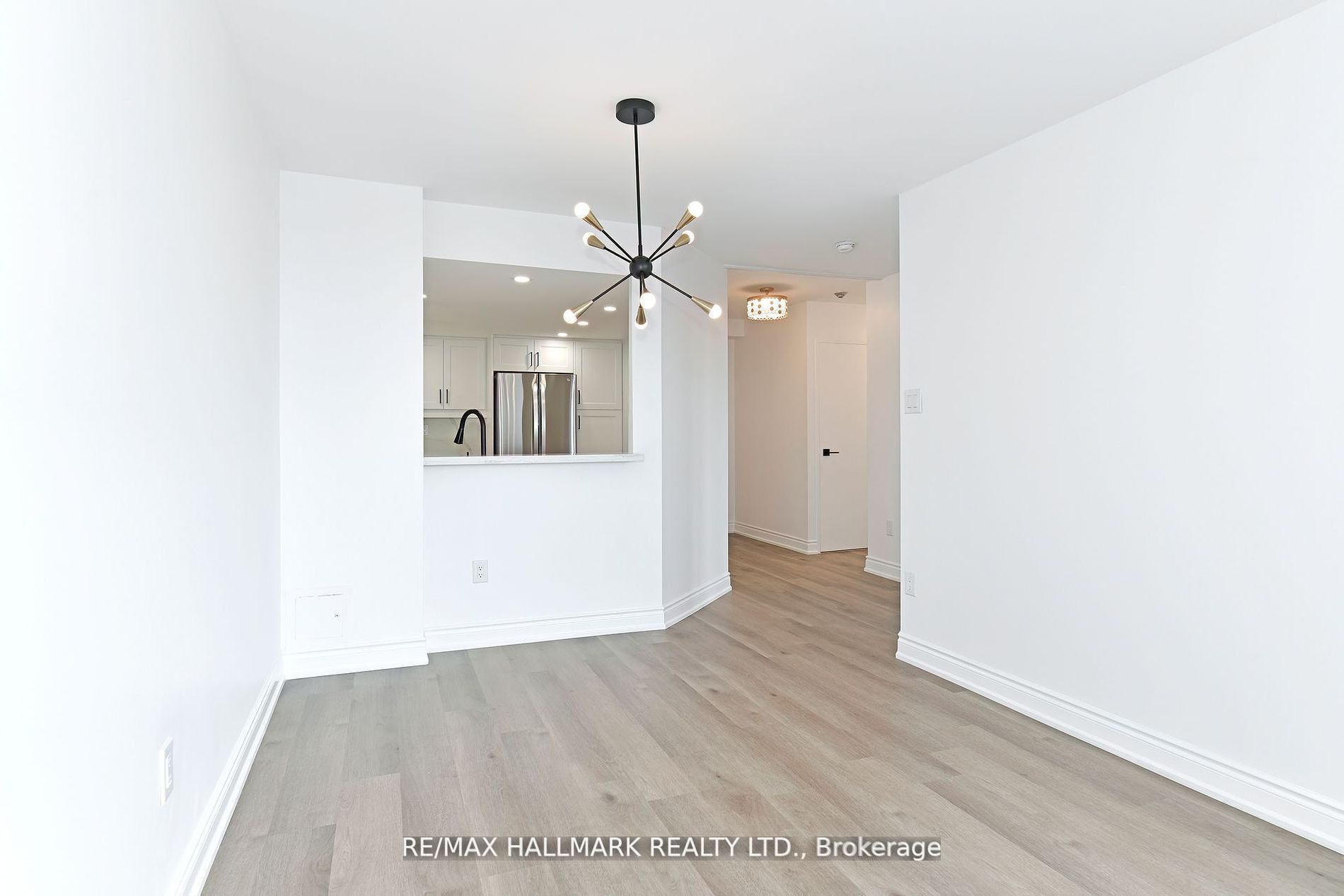 7420 Bathurst Street, #706