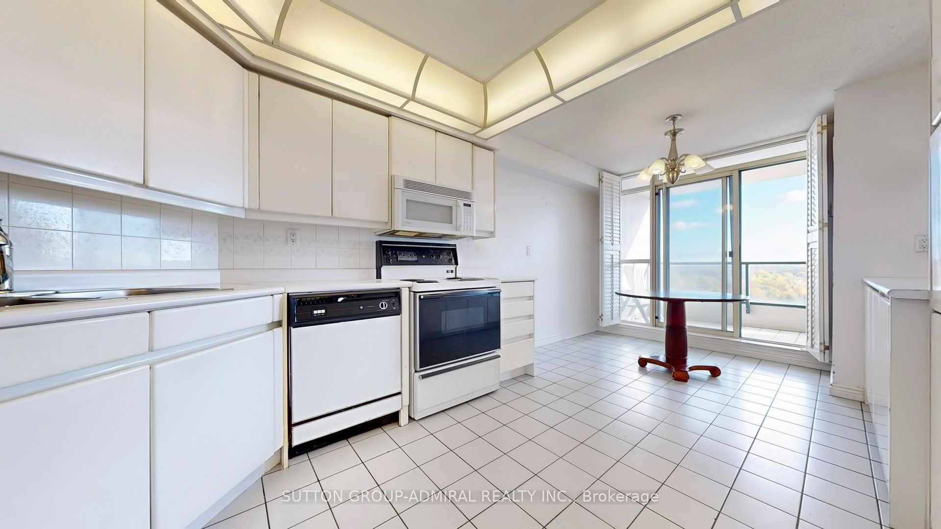 7300 Yonge Street, #1108