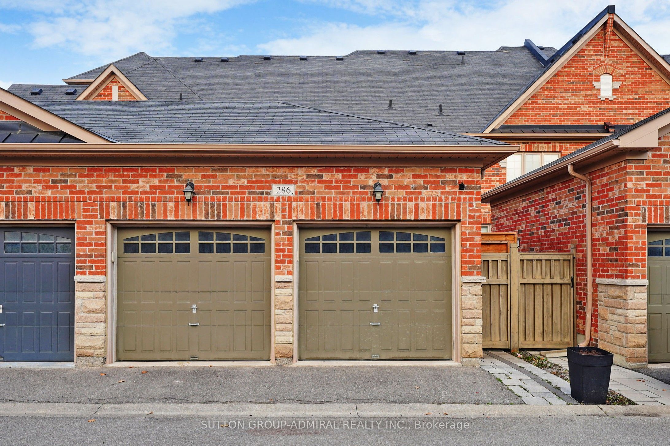 286 Barons Street