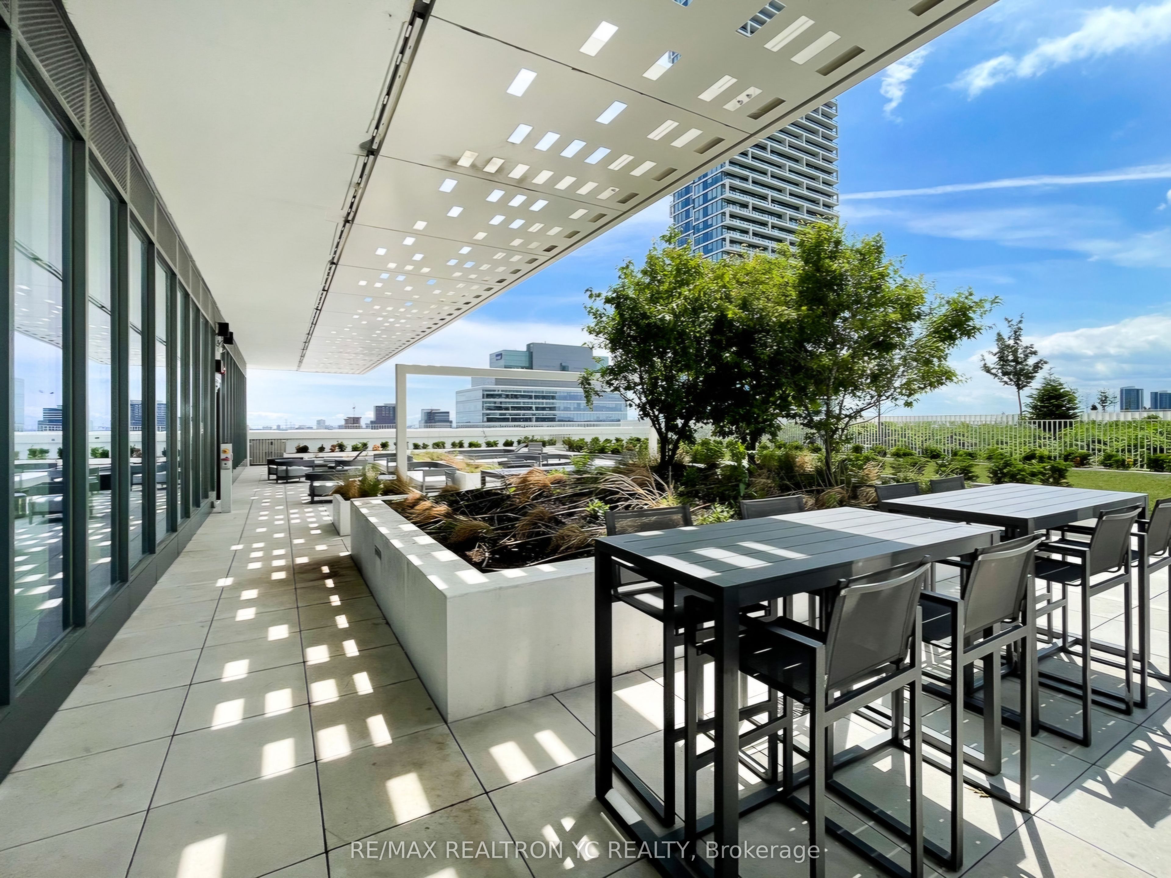 898 Portage Parkway #1503