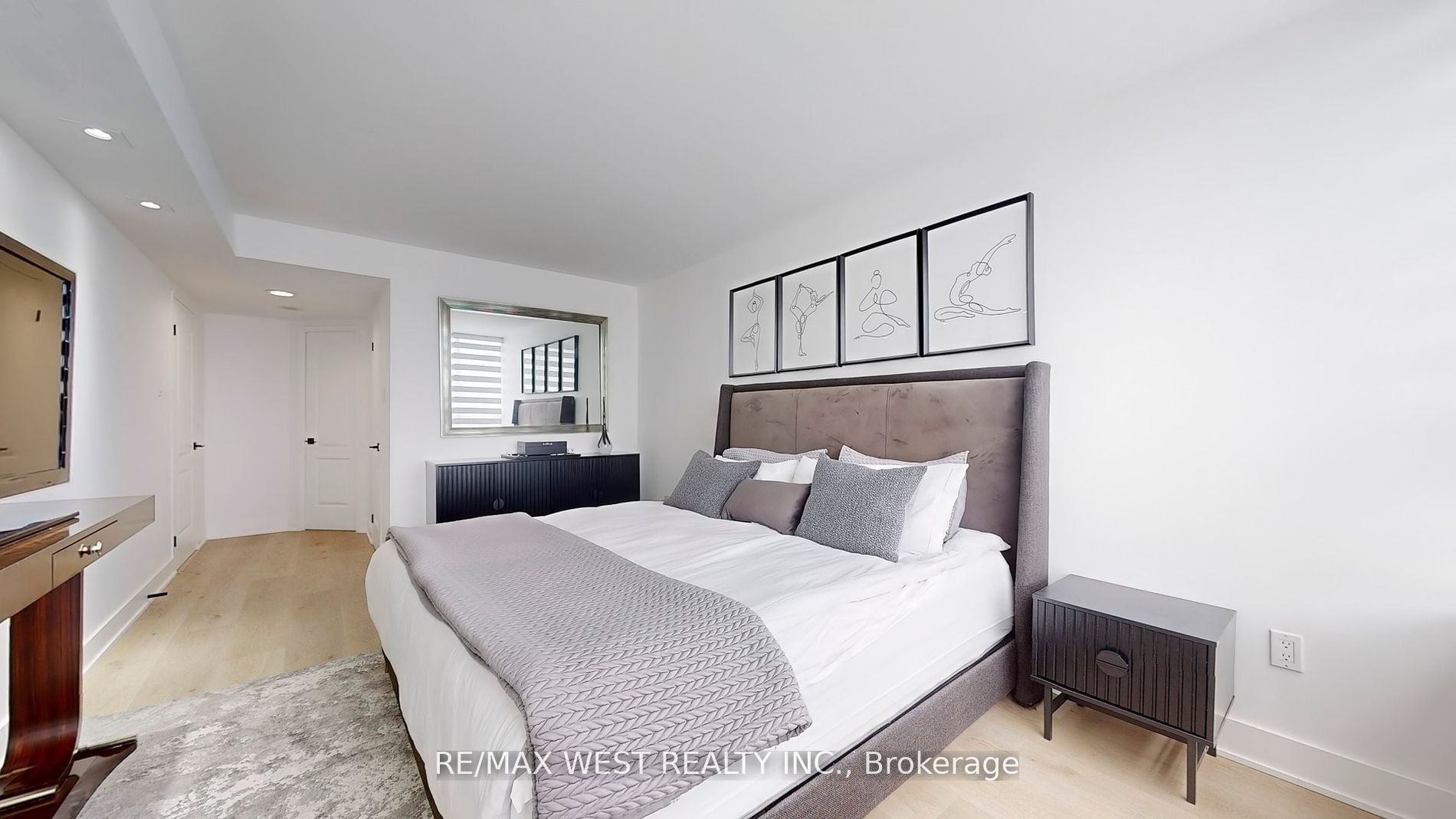 7 Townsgate Drive #1408