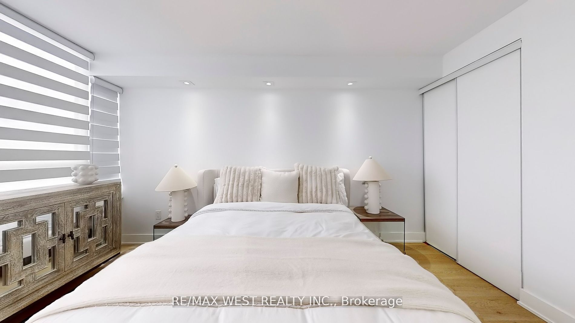 7 Townsgate Drive #1408