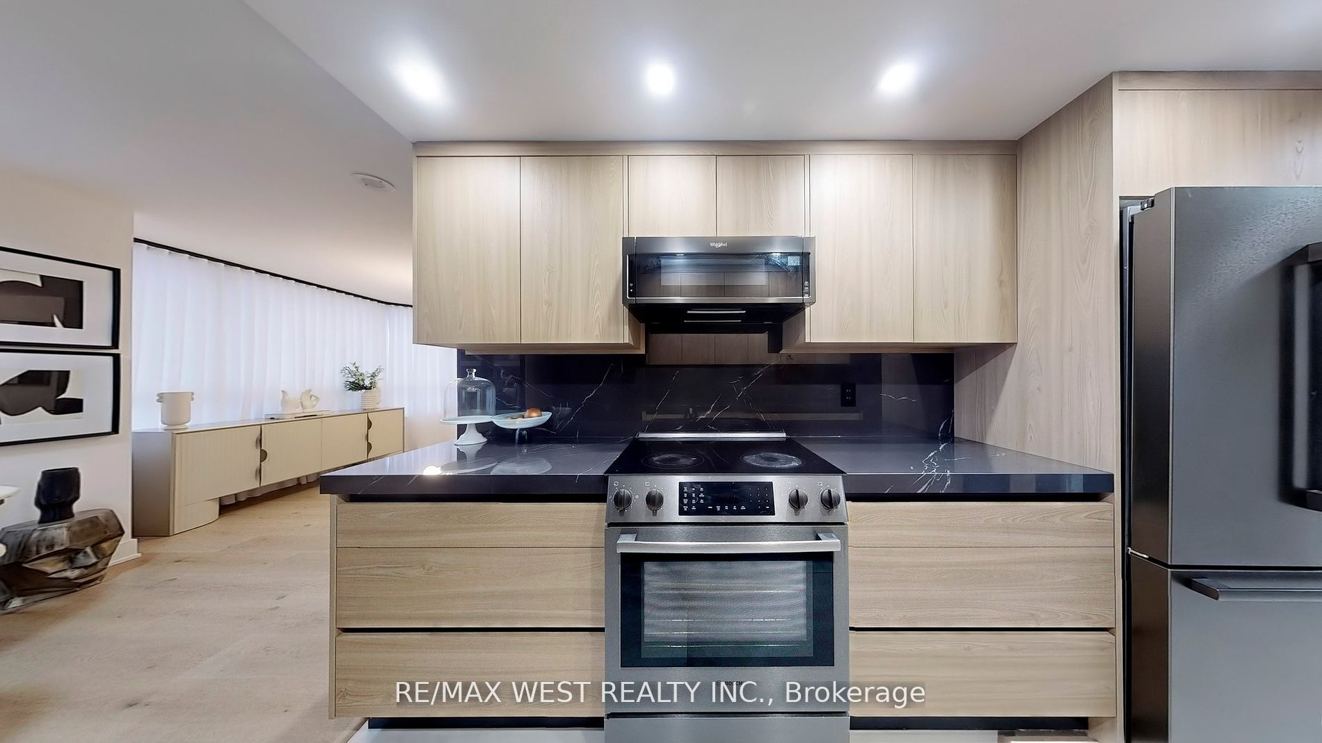 7 Townsgate Drive #1408