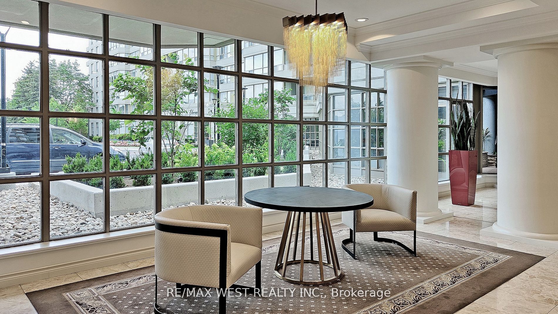 7 Townsgate Drive #1408