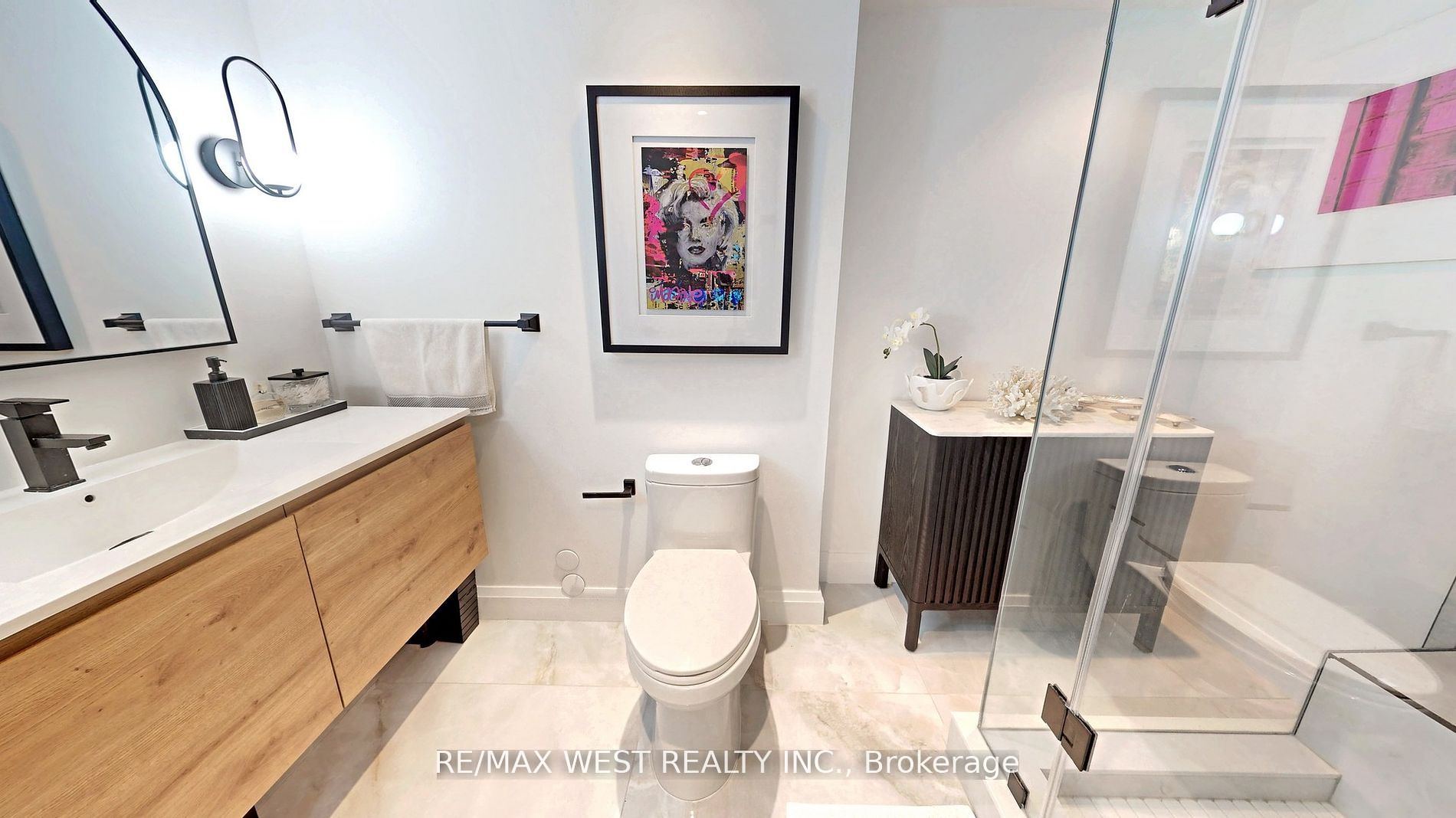 7 Townsgate Drive #1408