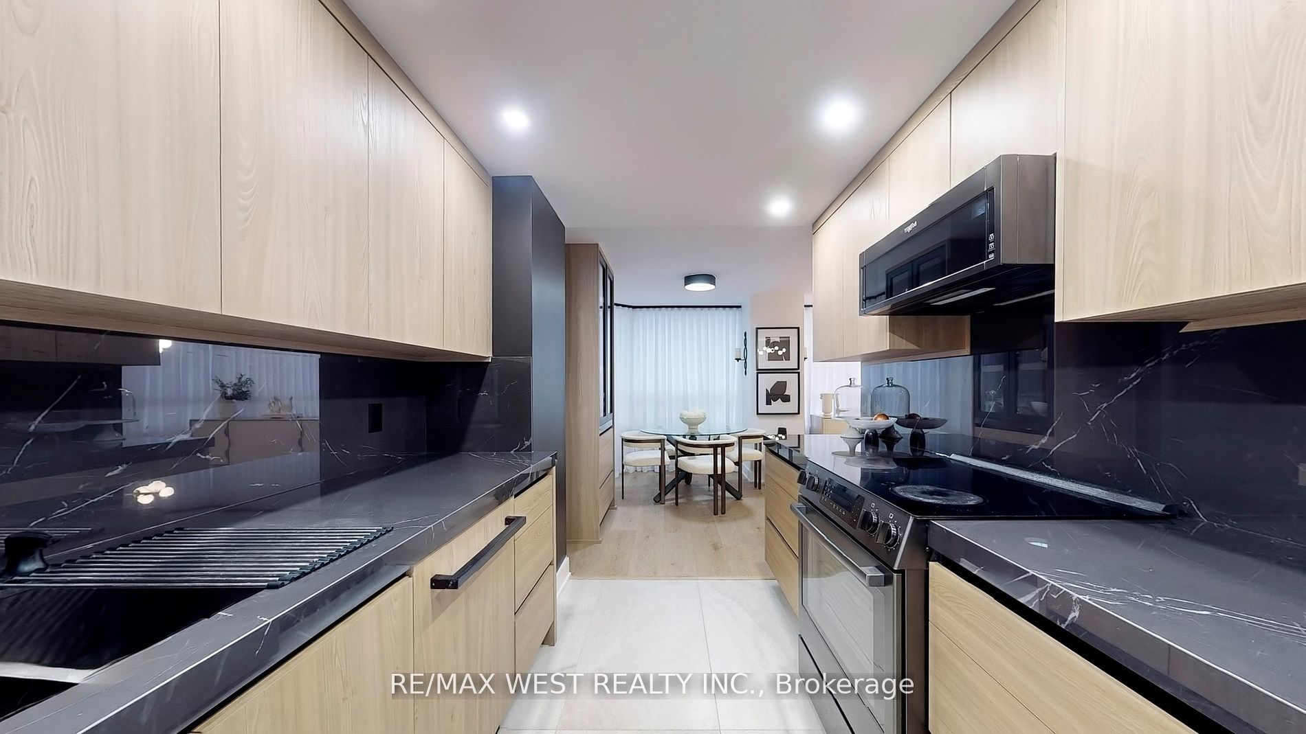 7 Townsgate Drive #1408