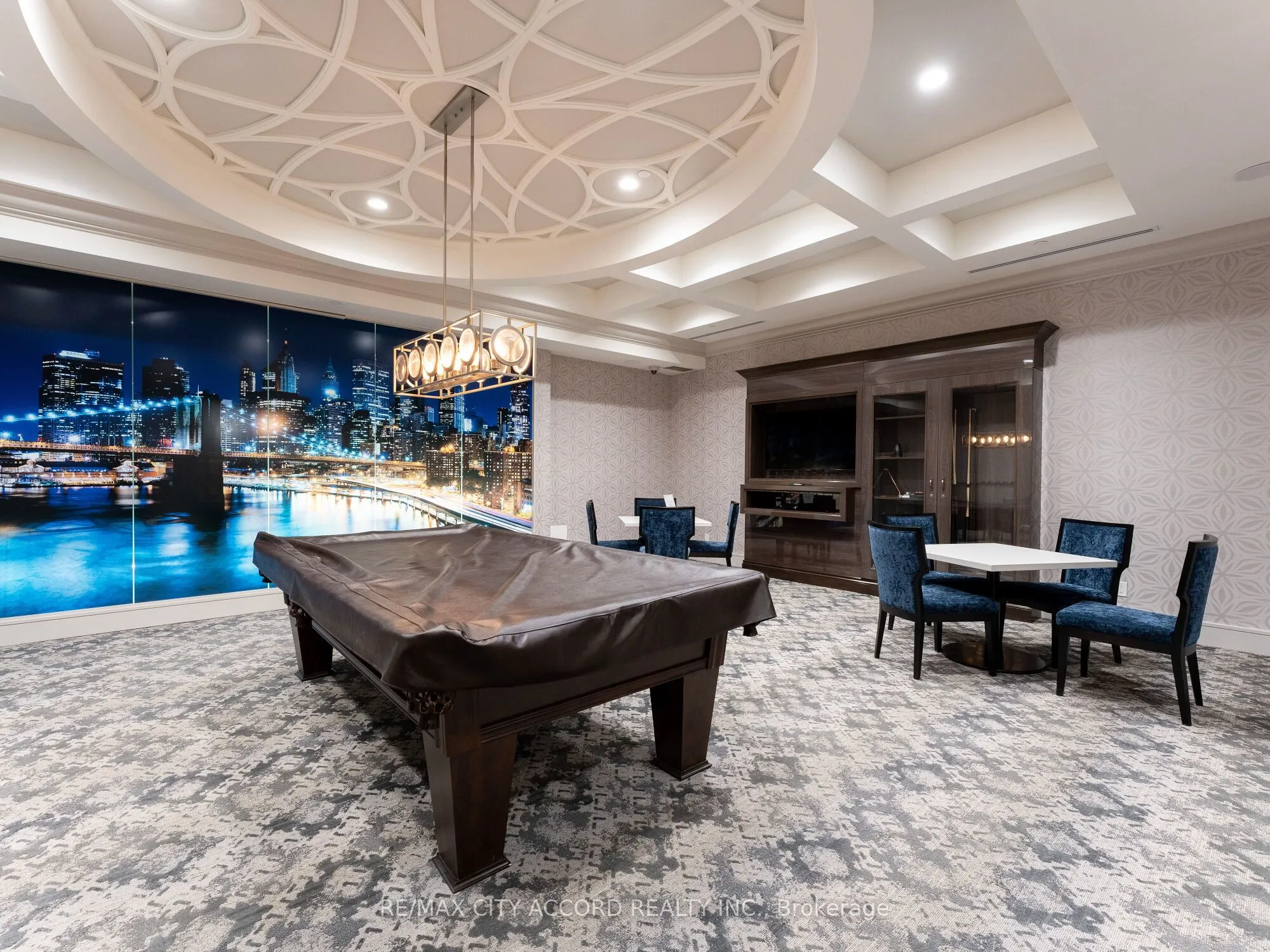 9085 Jane Street, #1709