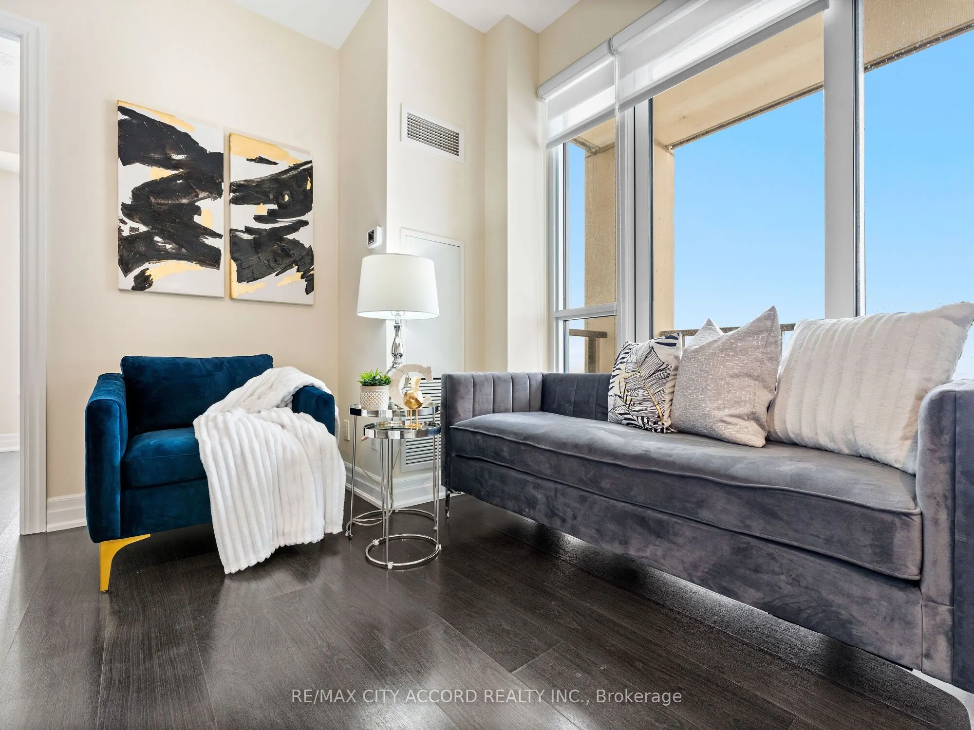 9085 Jane Street, #1709