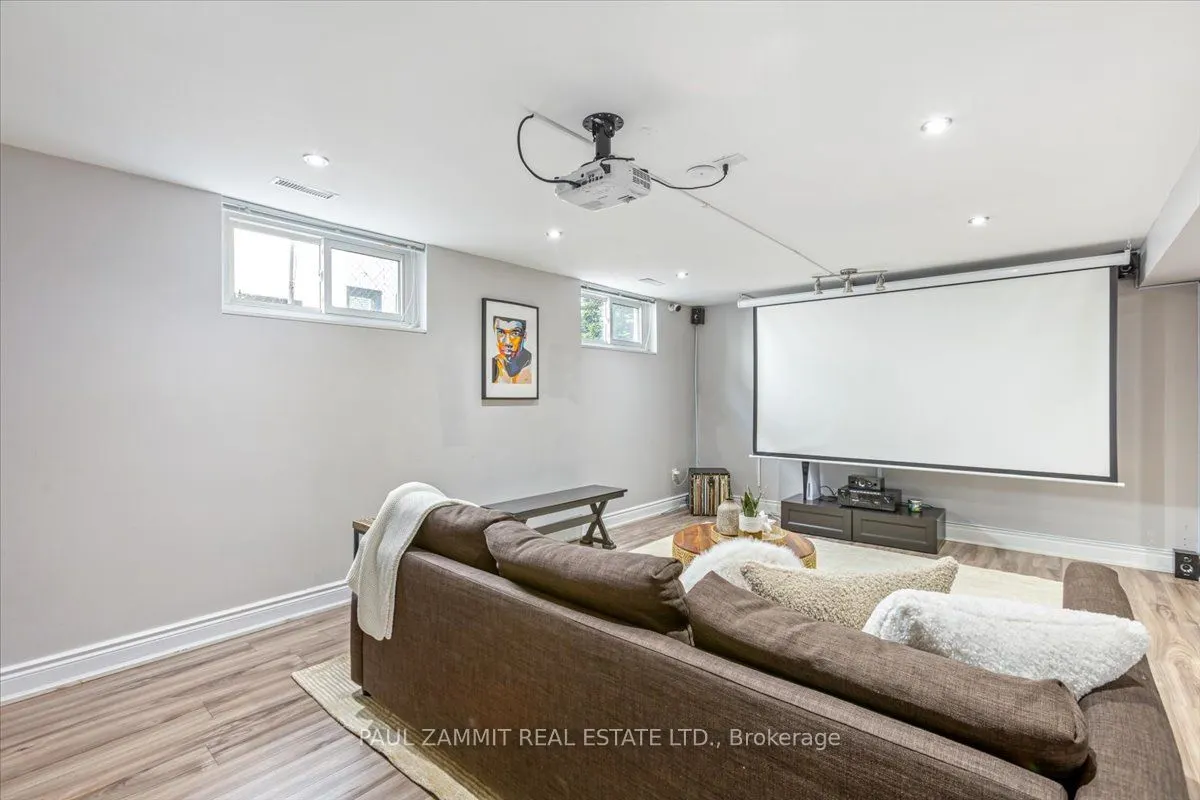47 Ladyslipper Court