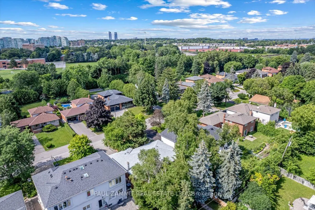 47 Ladyslipper Court