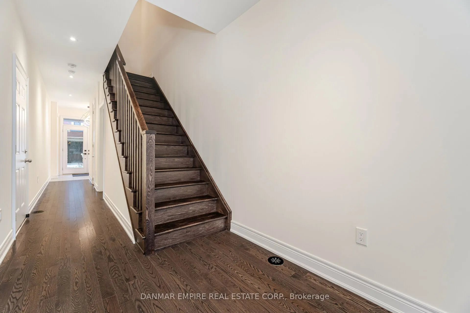 11 Hiawatha Court