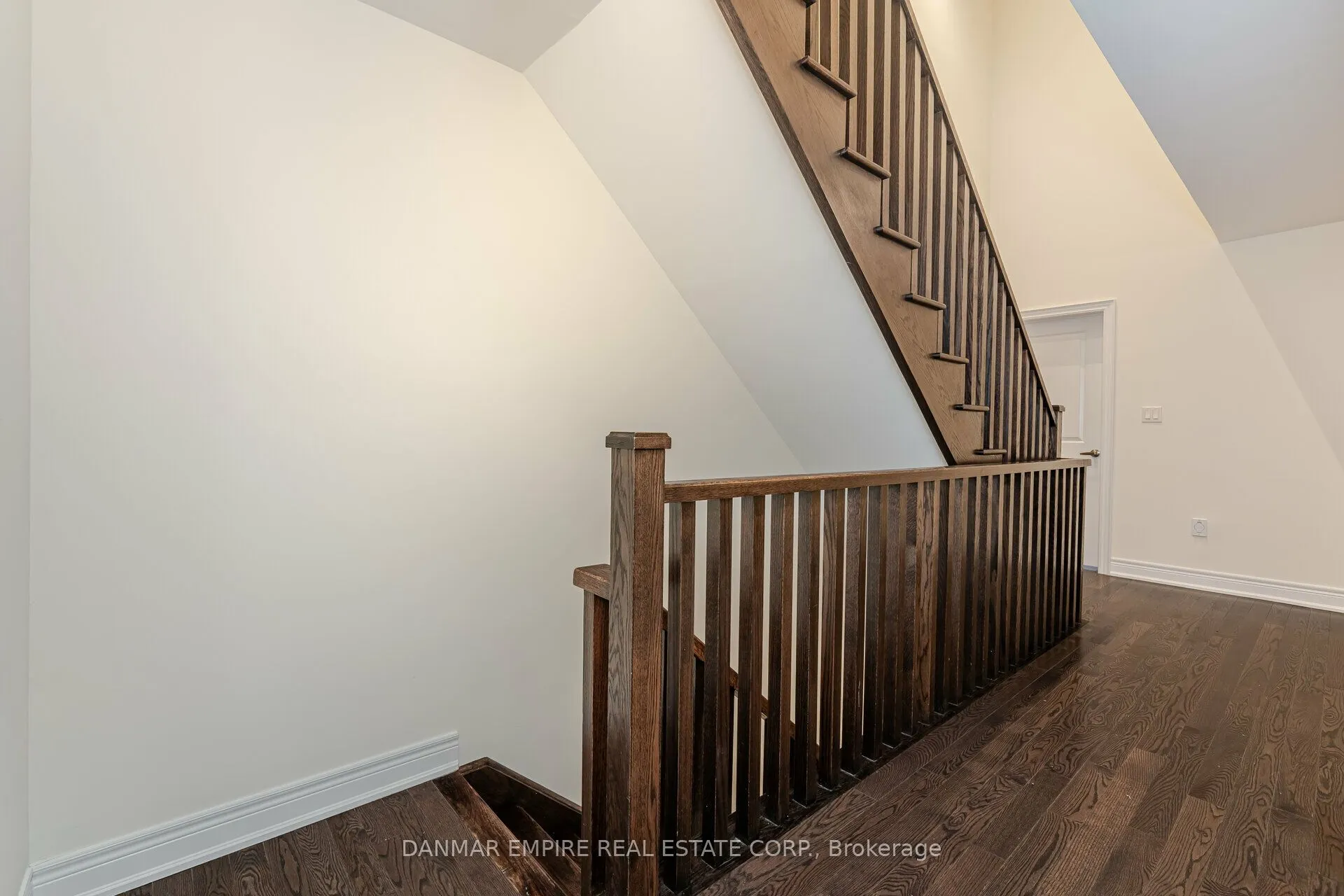 11 Hiawatha Court