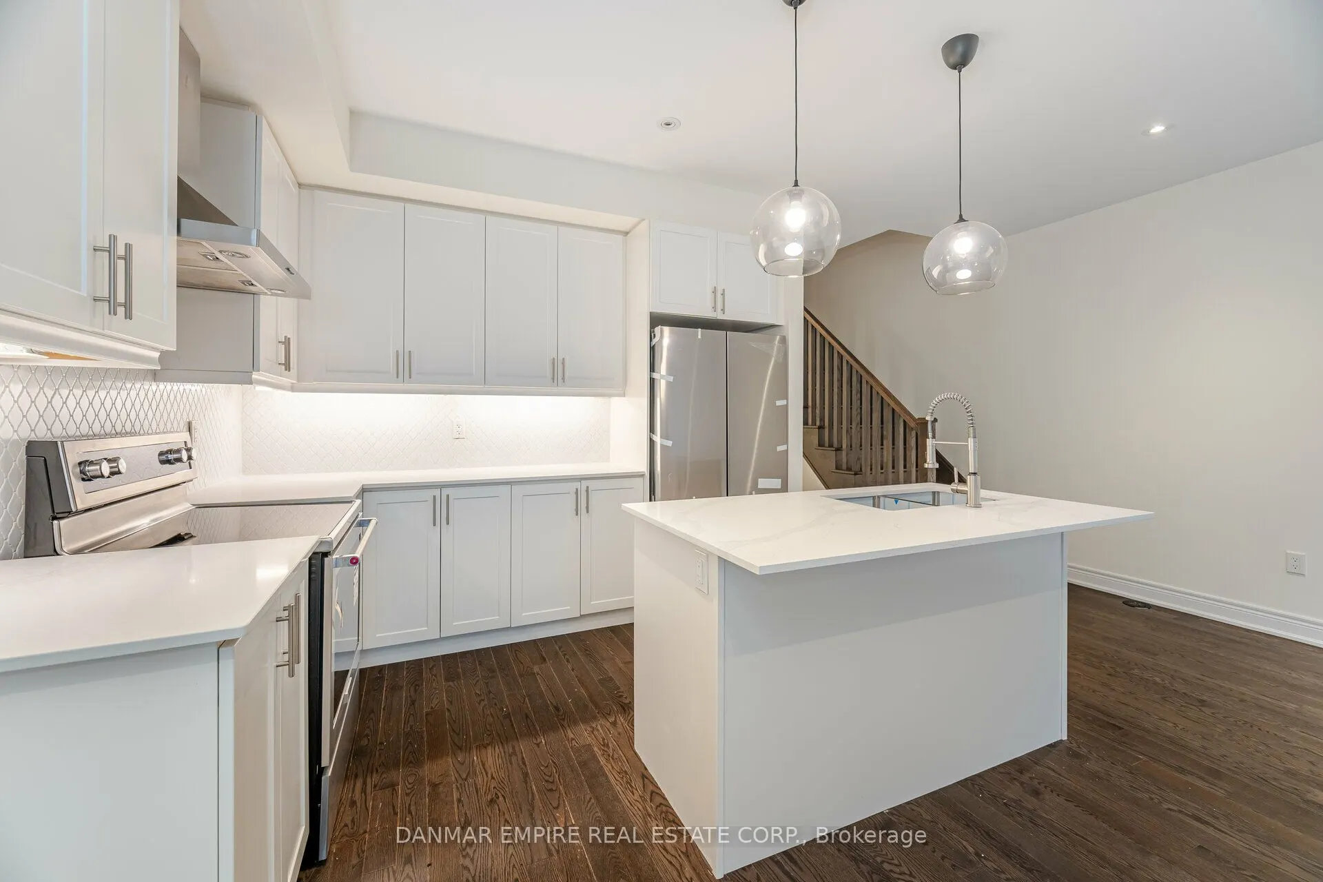 11 Hiawatha Court