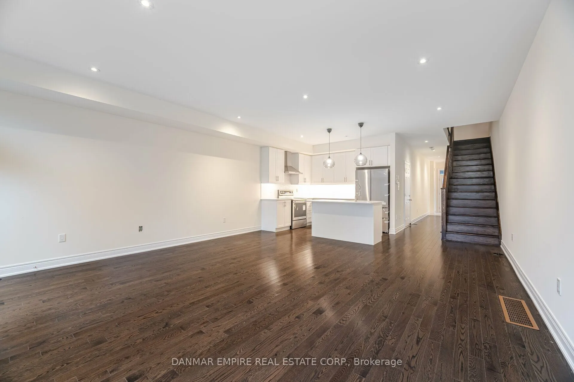 11 Hiawatha Court