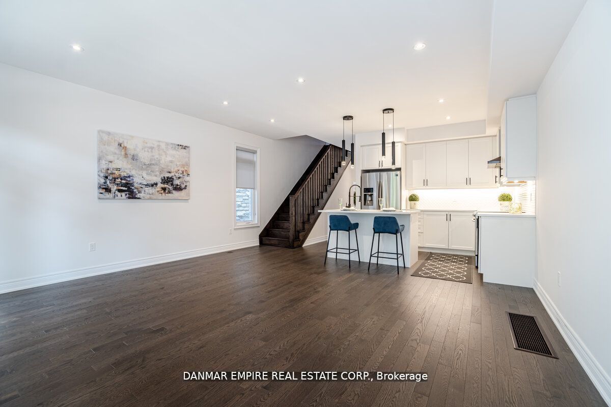 31 Hiawatha Court